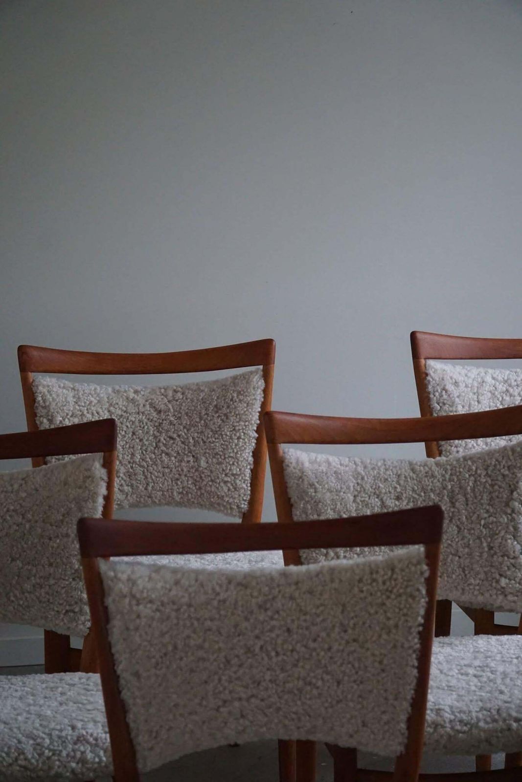 Furniture Danish Modern, Set Of 6 Chairs In Oak & Lambswool, Model Sw86 By Finn Juhl, 1953 photo