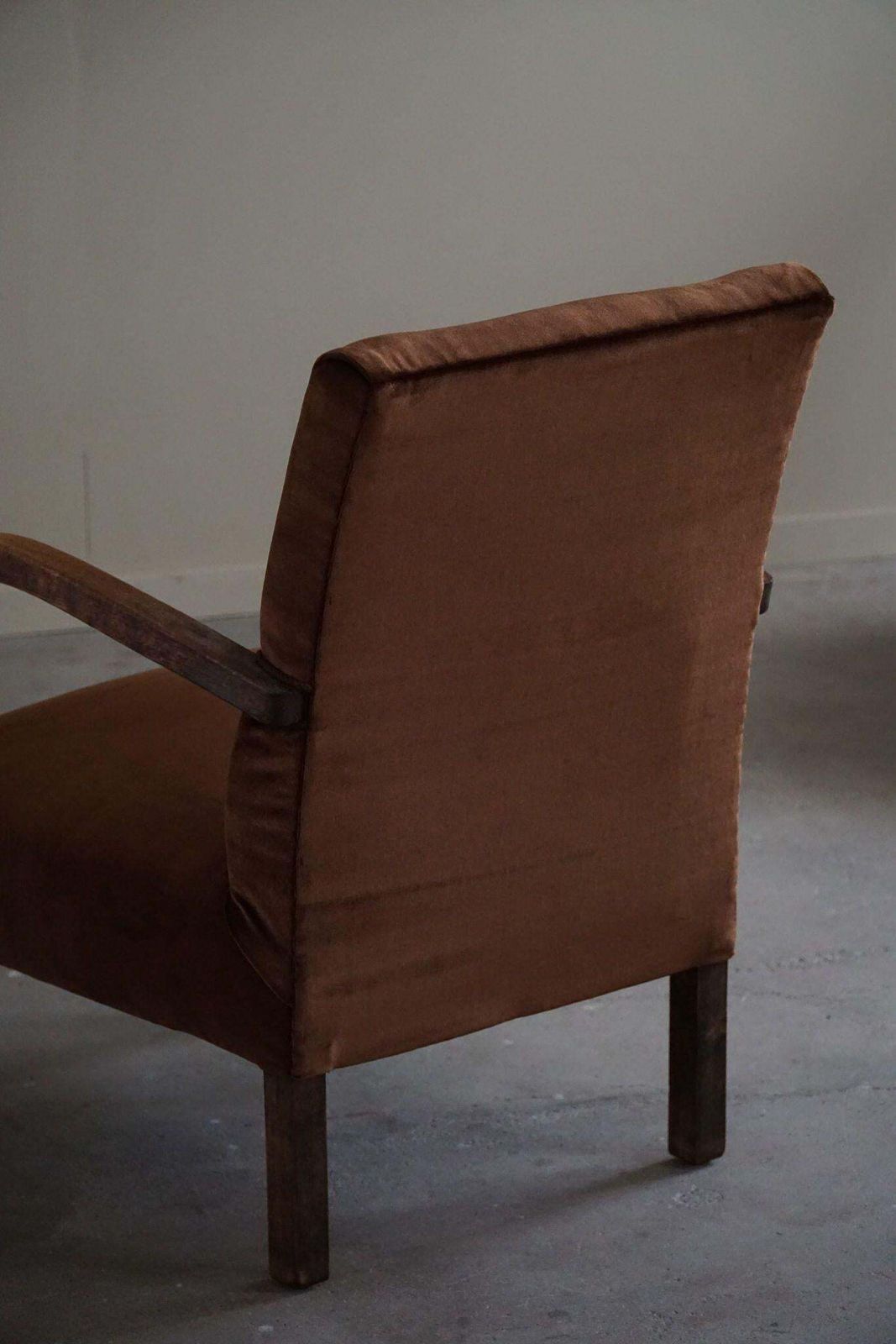photo buy Fritz Hansen, Pair Of Danish Curved Art Deco Lounge Chairs, Reupholstered, 1940s