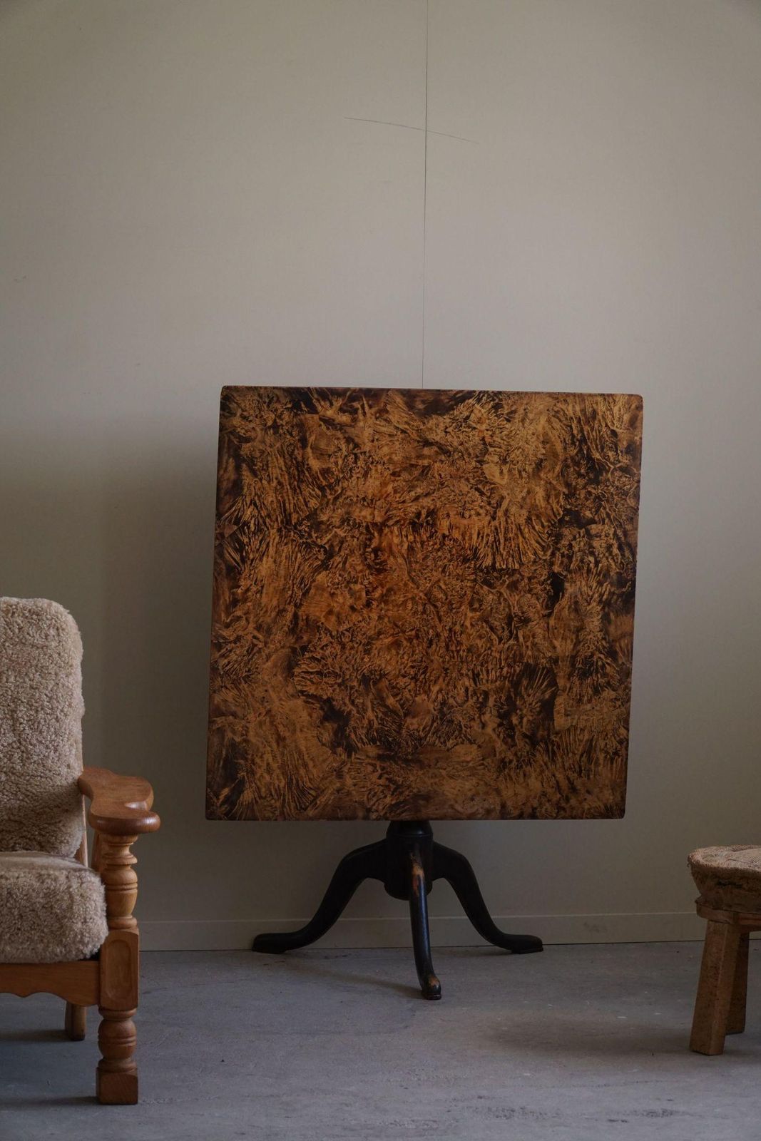 Antique Square Drop Leaf Table In Burl Wood, Handcrafted In Sweden, 19th Century photo vinterior