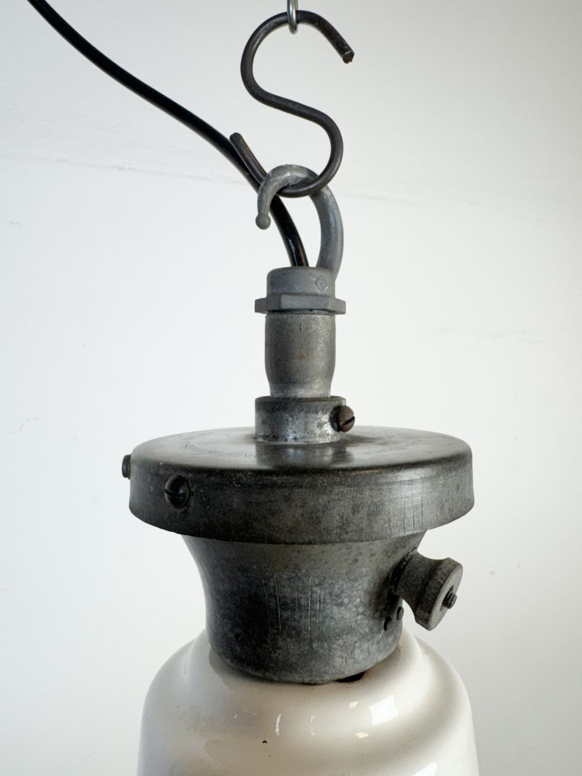 photo furniture Large Industrial British White Enamel Factory Pendant Lamp From Benjamin, 1960s, 3x