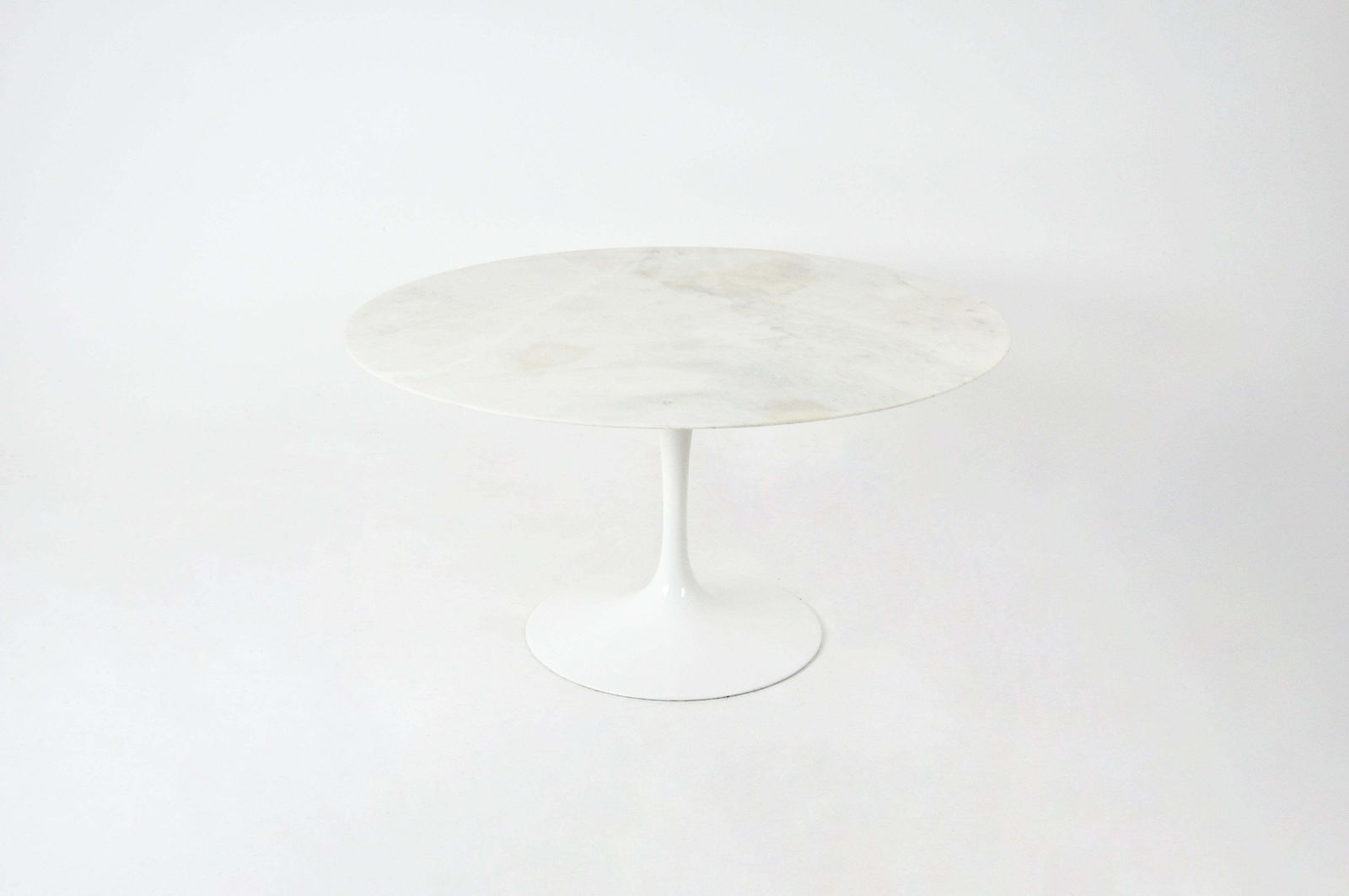 Tulip Dining Table By Eero Saarinen For Knoll International, 1960s photo for sale