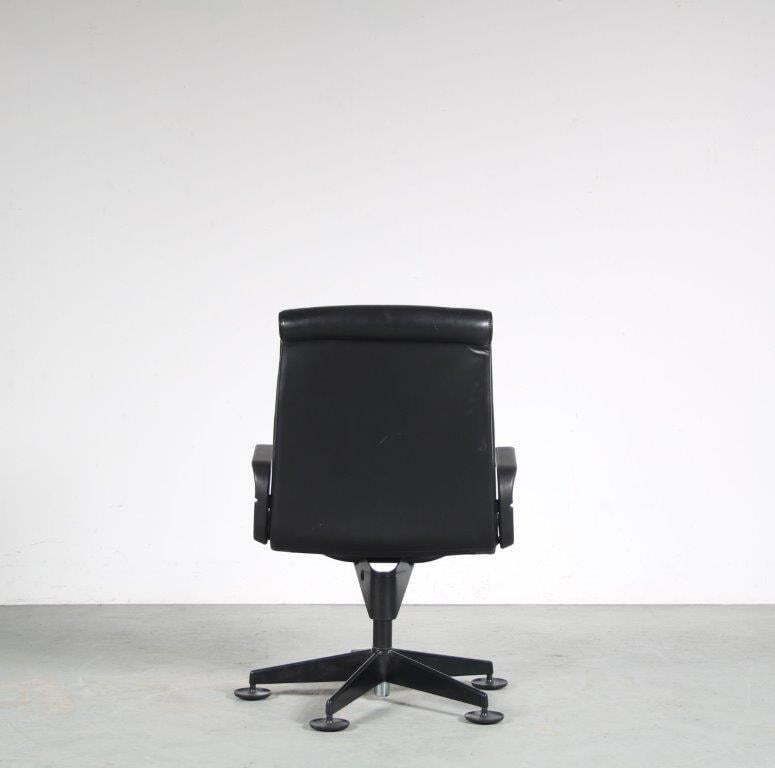 1980s Conference Chair By Richard Sapper For Knoll International, USA photo vinterior