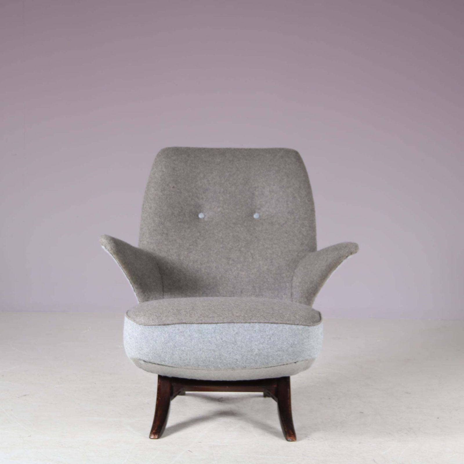 “Penguin” Chair By Theo Ruth For Artifort, Netherlands 1950 photo furniture