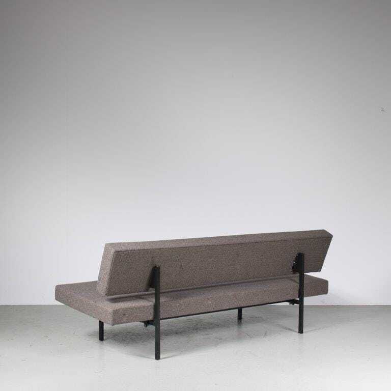 photo furniture 1960s 3 Seater Sleeping Sofa By Gijs Van Der Sluis For Gispen, Netherlands