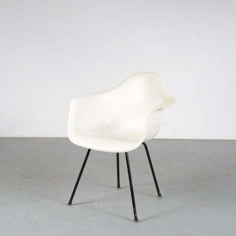 Furniture 1950s Rare Eames Zenith Side Chair For Herman Miller, USA photo