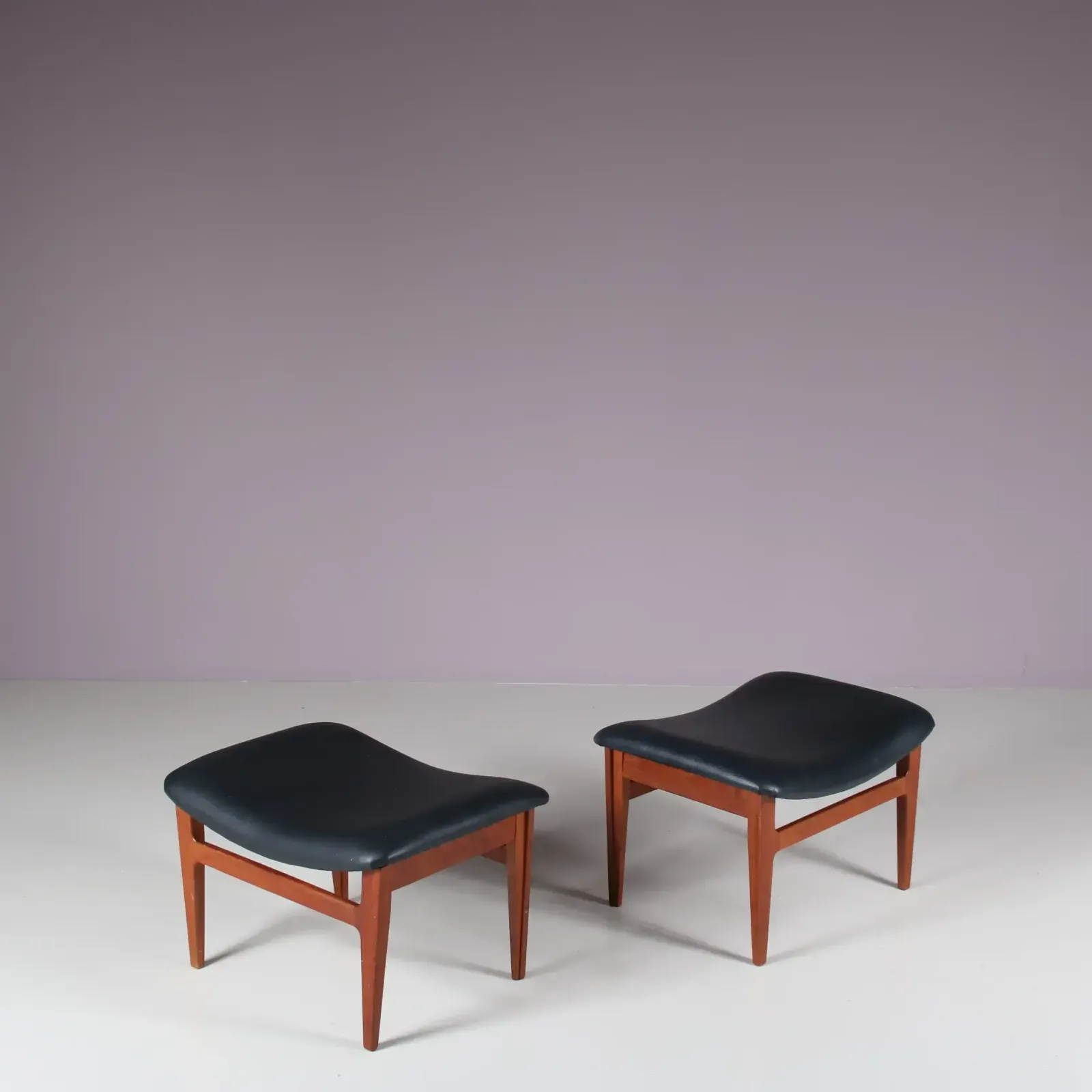 photo furniture Finn Juhl Ottoman For France & Son, Denmark 1950