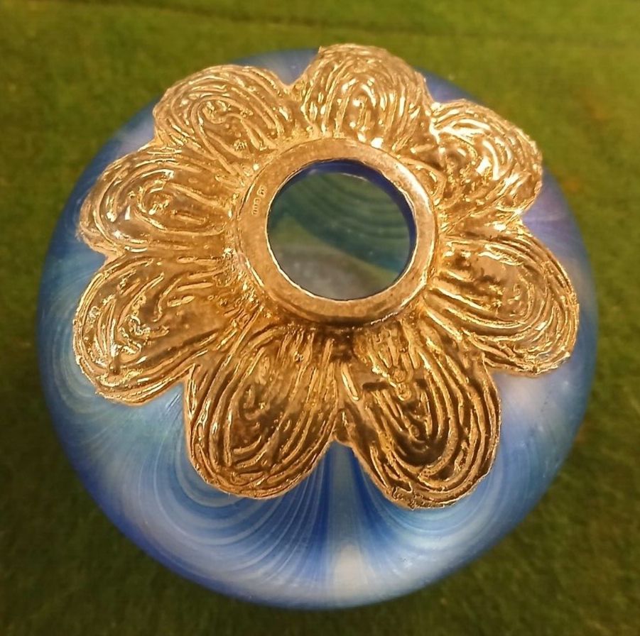 Mid Century  Don Carlson  Art Glass Posy Vase With Silver Collar By Sileda 1983 photo Home Decor