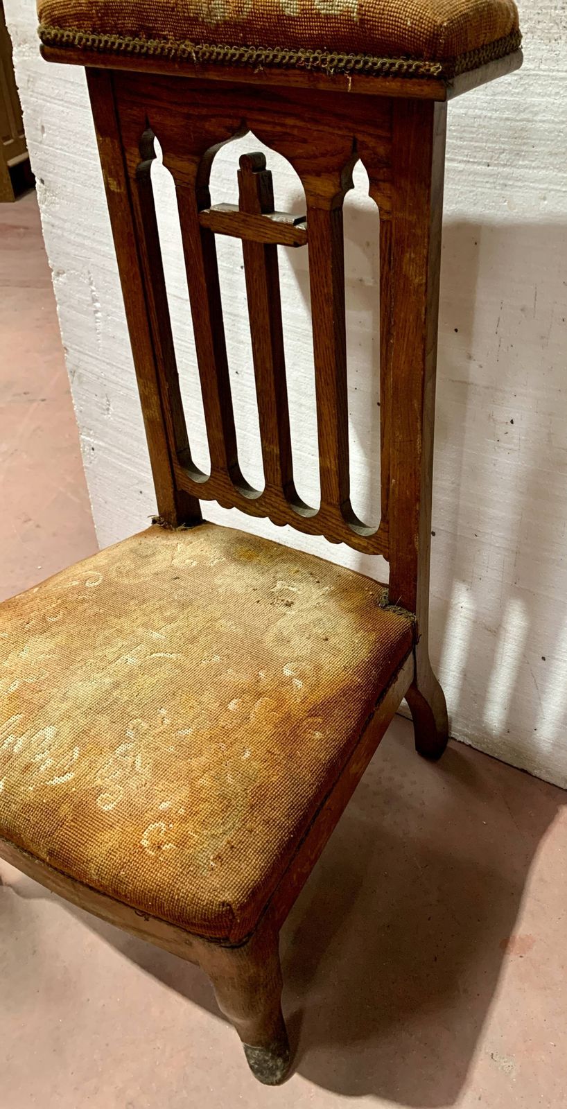 19th Century Solid Oak Prayer Chair photo Furniture