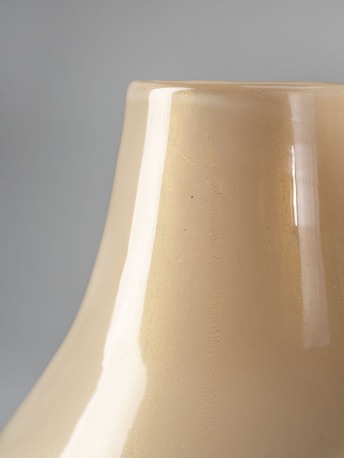 Big Vase In Glass And Gold Leaf By Barovier & Toso, Italy, 1980s photo furniture