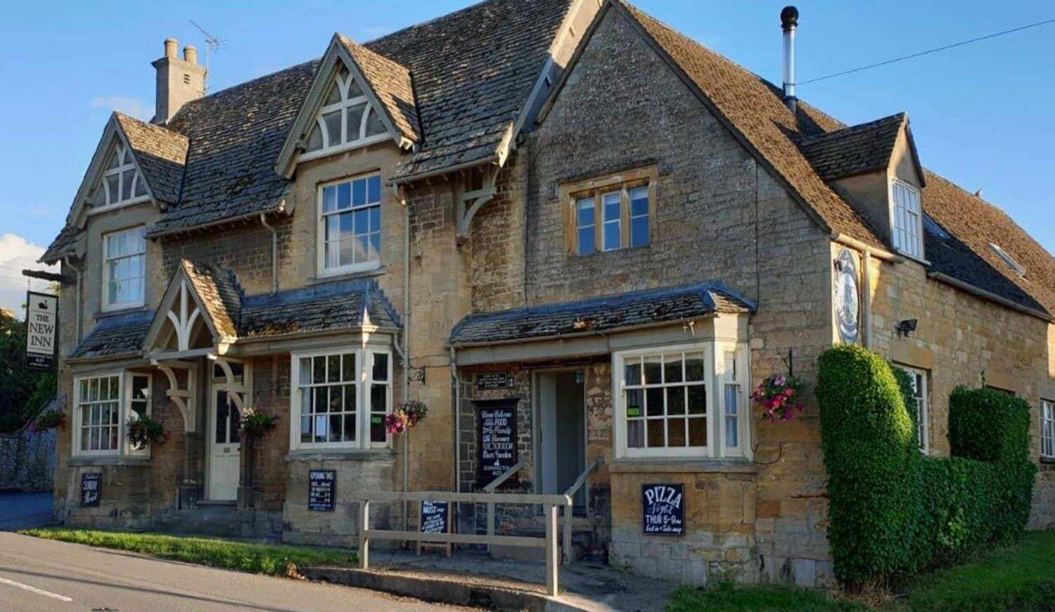 The New Inn, Willersey, Pencil Sketch By George Bissill photo 254.0