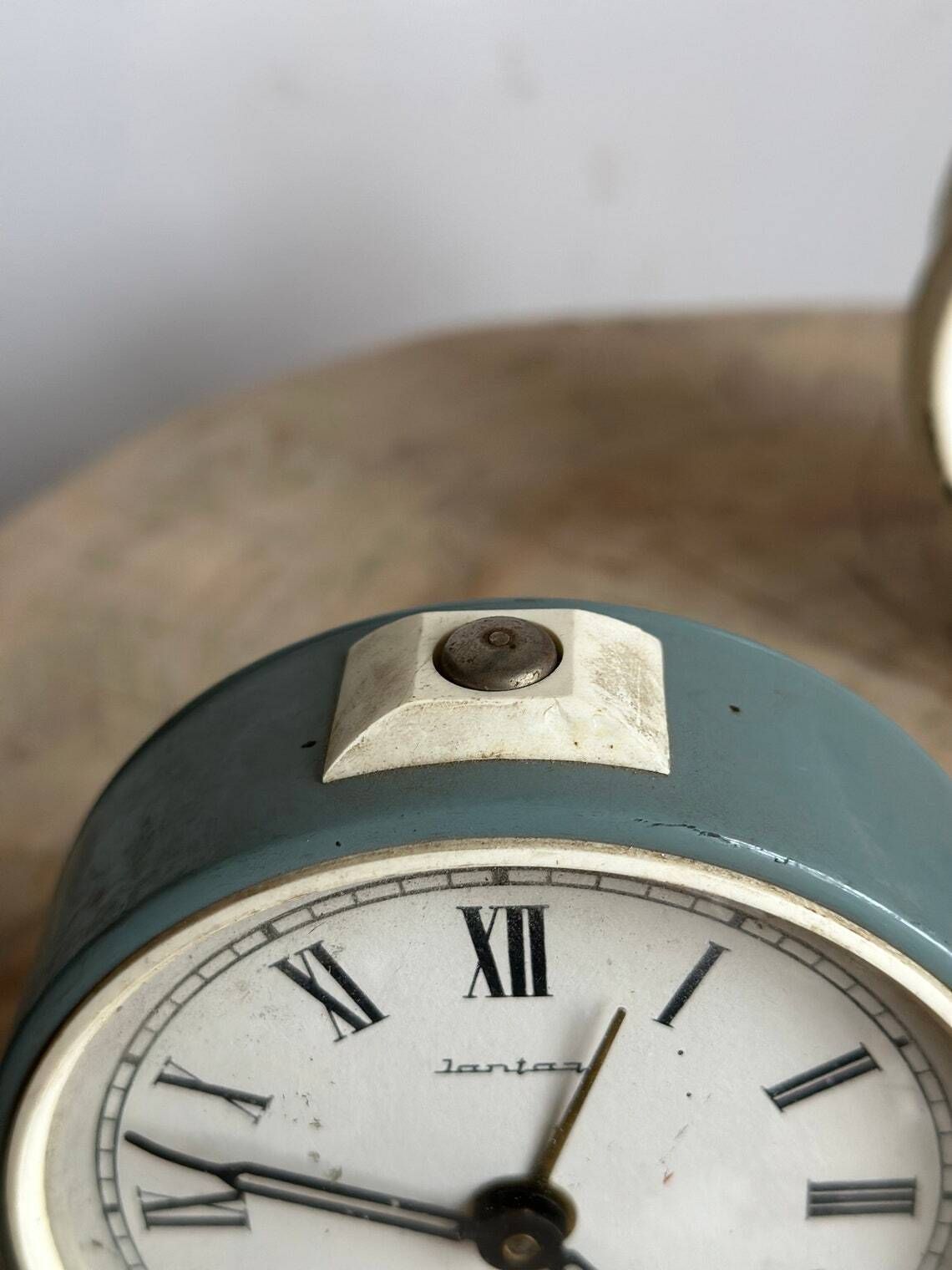 Jantar 4 Jewels Deco Shaped Alarm Clock Retro photo Home Decor