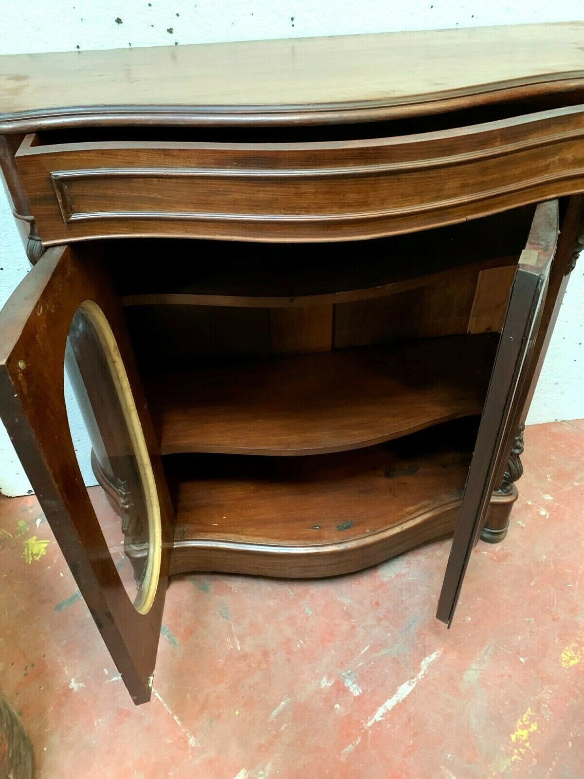 Louis Philippe Curved Showcase In 19th Century Mahogany photo vinterior