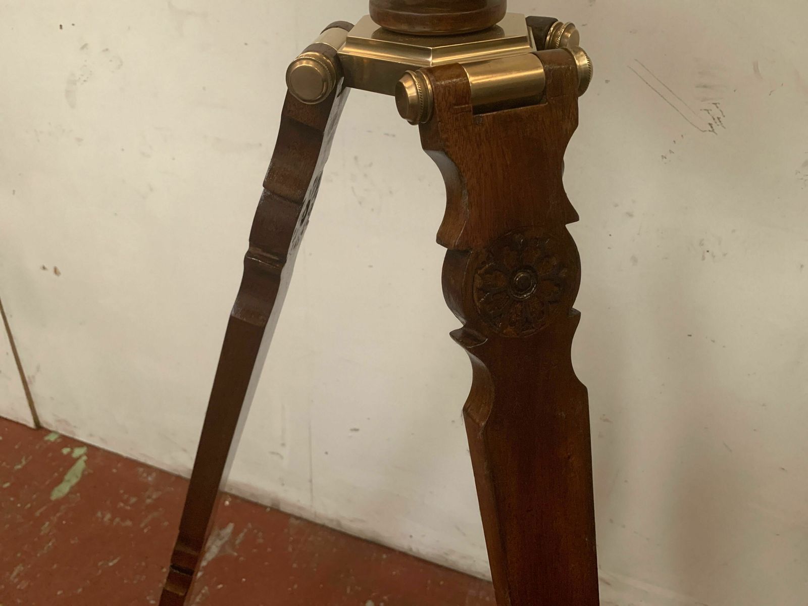 Telescope In Brass And Support Foot In Mahogany XX Century photo vinterior