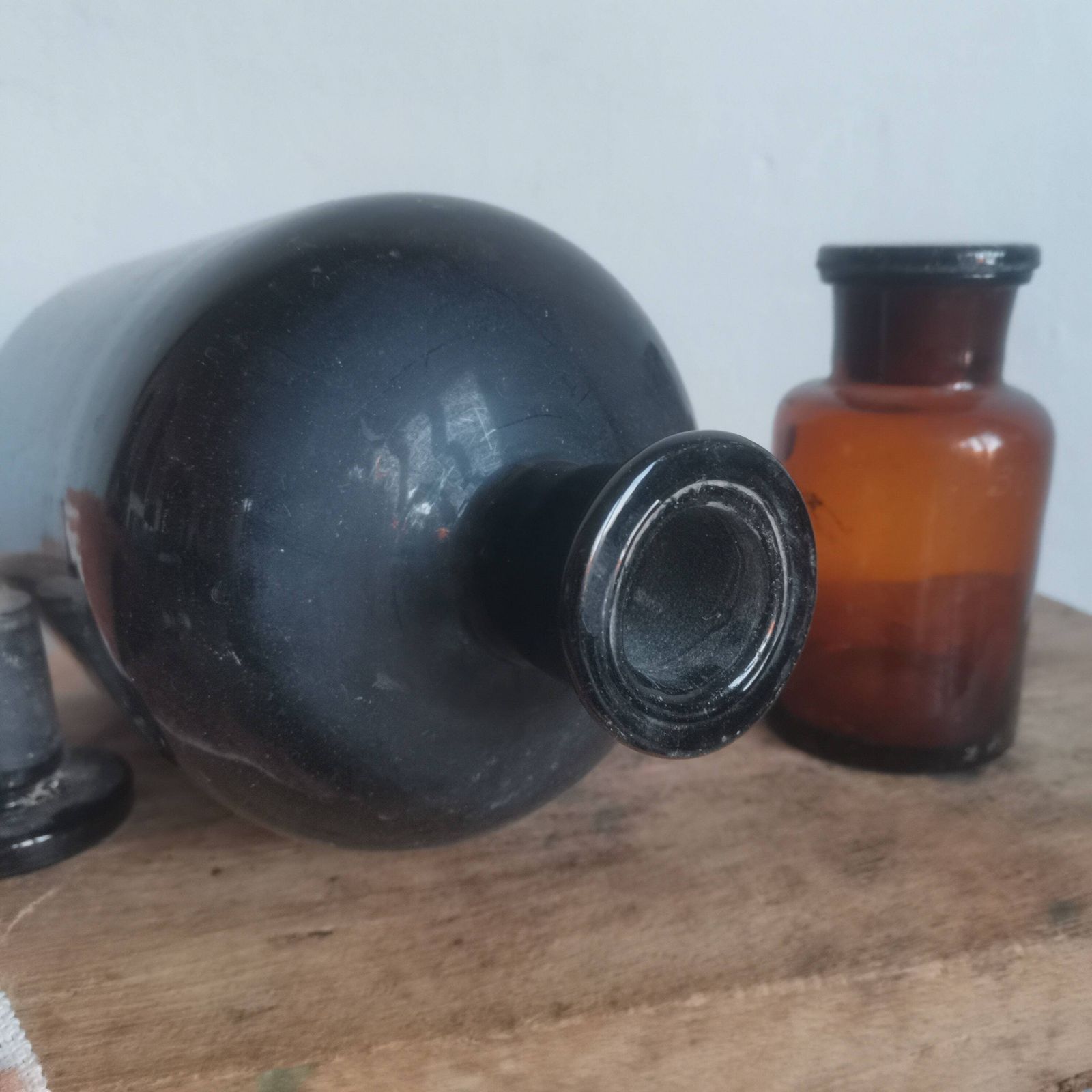 Set Of 2 Apothecary Glass Brown Bottles   Instant Collection Herbal Medicine, Chemical Pharmaceutical Laboratory, Jar Or Vase photo vinterior