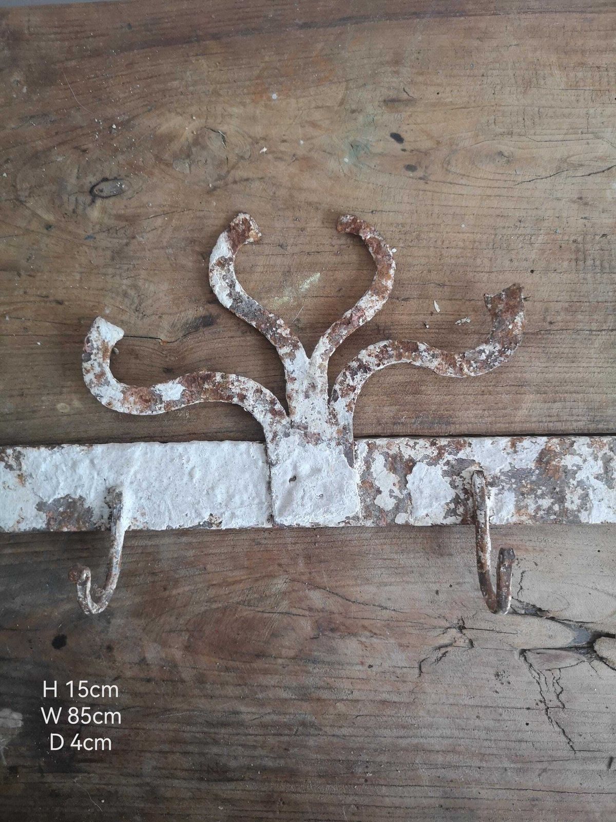 Old Strong Coat Hook Rustic And Metal High Patina Farm Barn Unique Hand Made Imperfect Shape, Wabi Sabi, Hats, Scarfs Hallwa photo vinterior