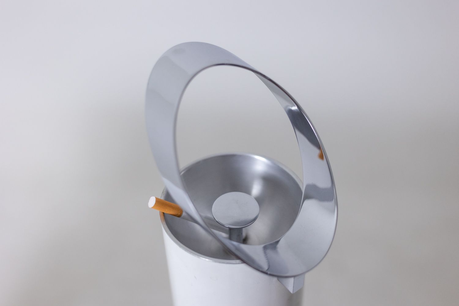 Maison Jansen. Ashtray In Lacquered And Chromed Metal. 1970s. photo furniture
