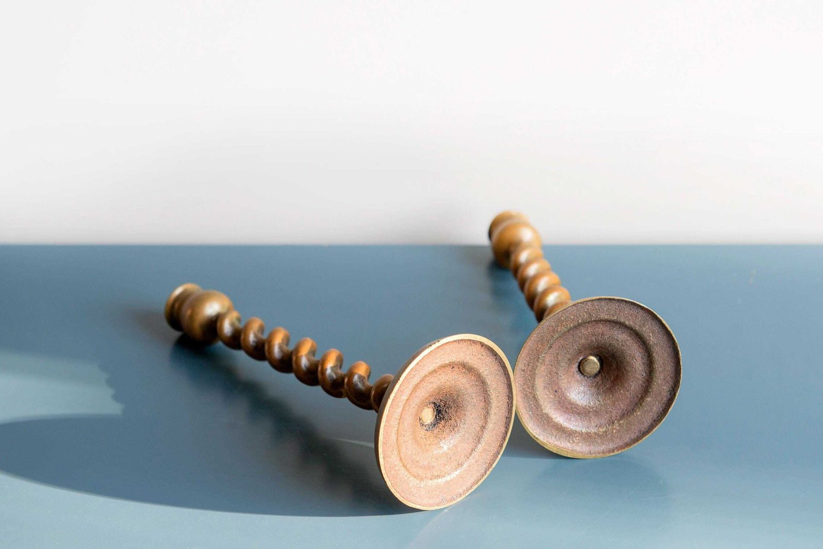 Brass Barley Twist Candle Holders, Two English Victorian Turned Candlesticks, Patina, Antique Twisted Golden Candelabra, Rustic Home Decor photo vintage