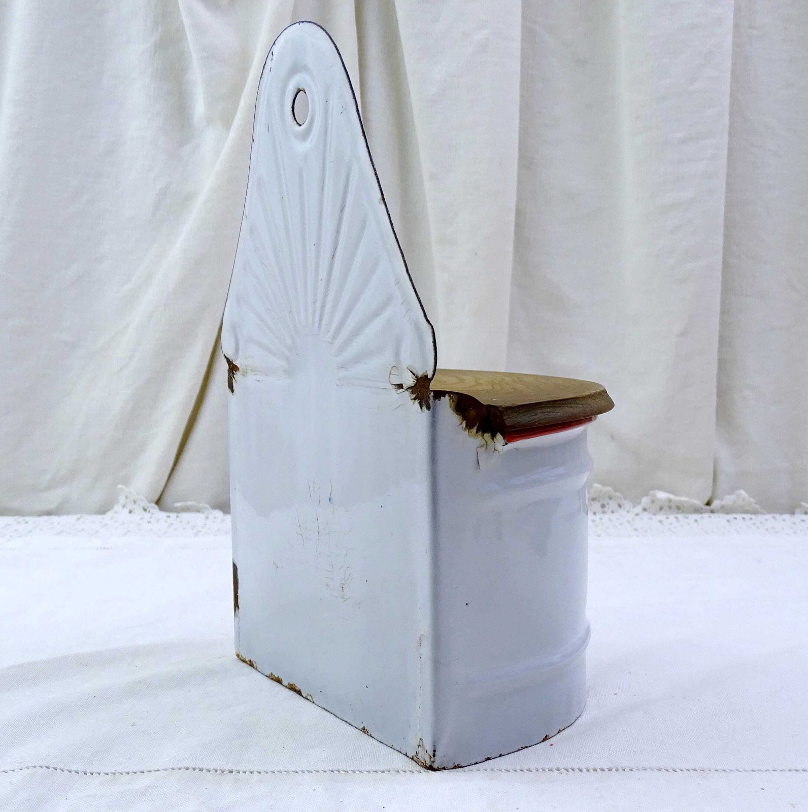Antique White Enamel Wall Mounted Salt Box With Wooden Lid Black Lettering Sel, Vintage Country Cottage Farmhouse Kitchen Decor From France photo 68.0