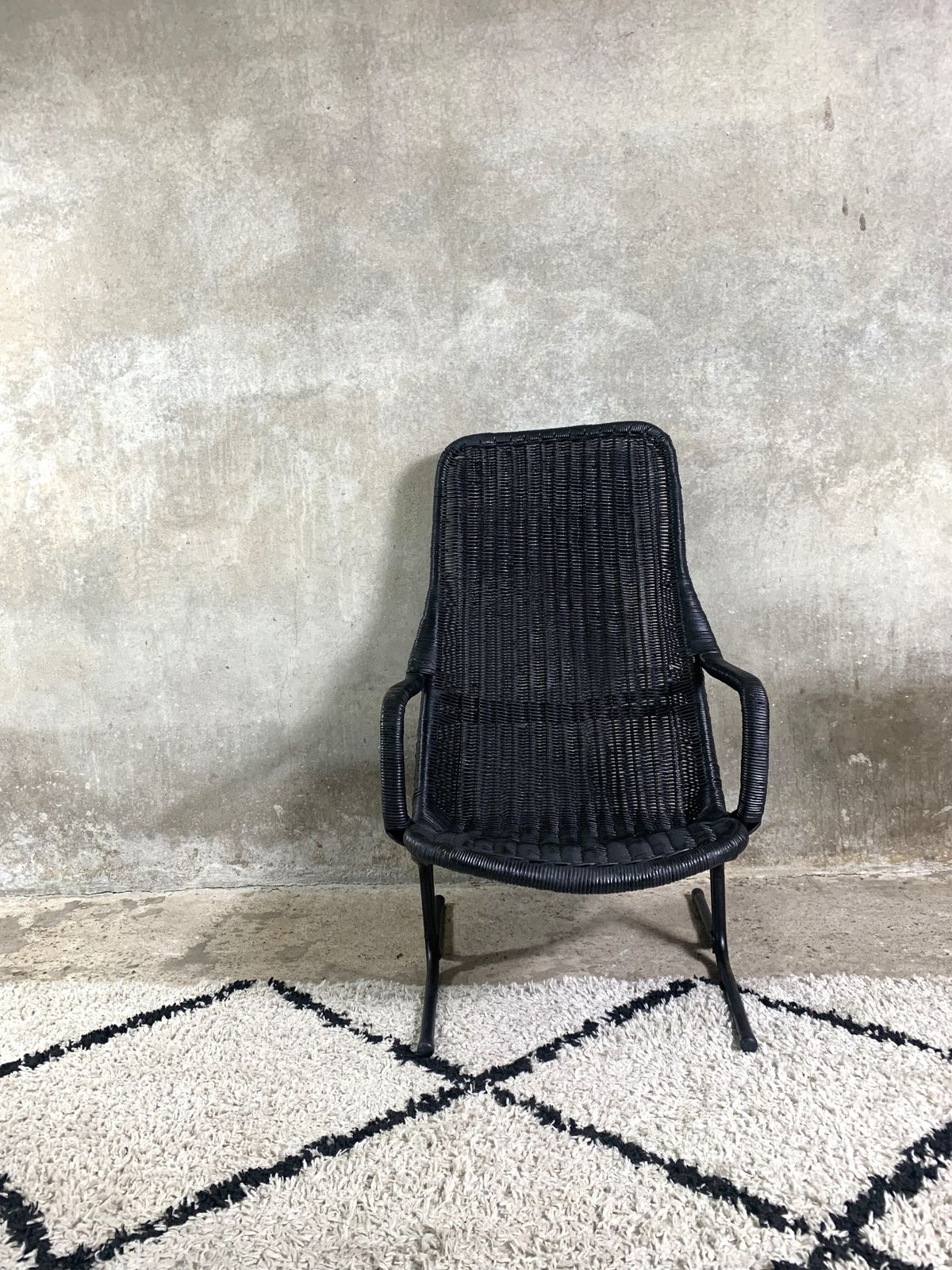 Model 514 C Lounge Chair In Rattan By Dirk Van Sliedregt For Gebroeders Jonkers Noordwolde, 1960s photo vintage