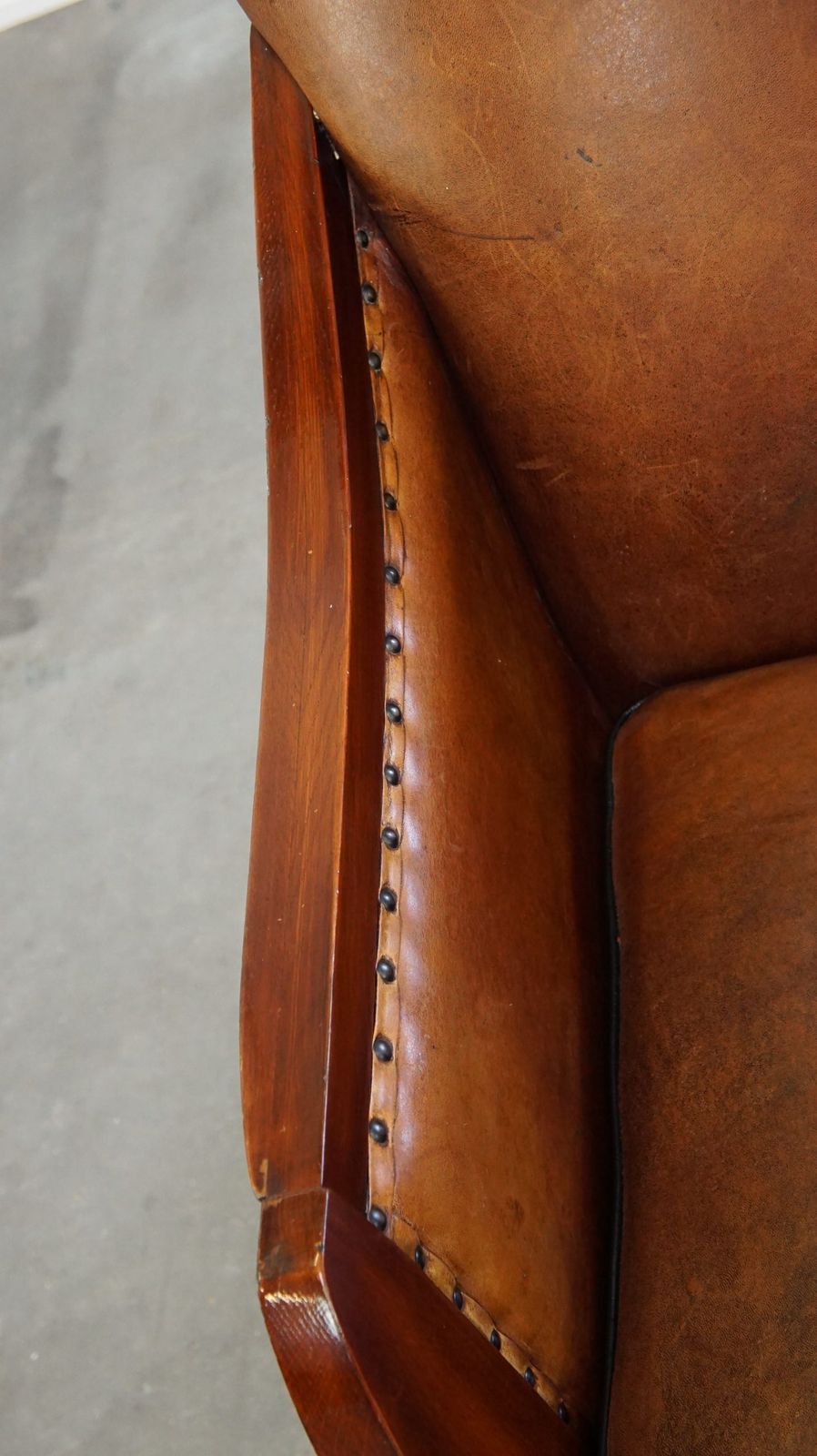 Unieke, Statige En Comfortabele Schapenvacht Art Deco Fauteuil photo buy
