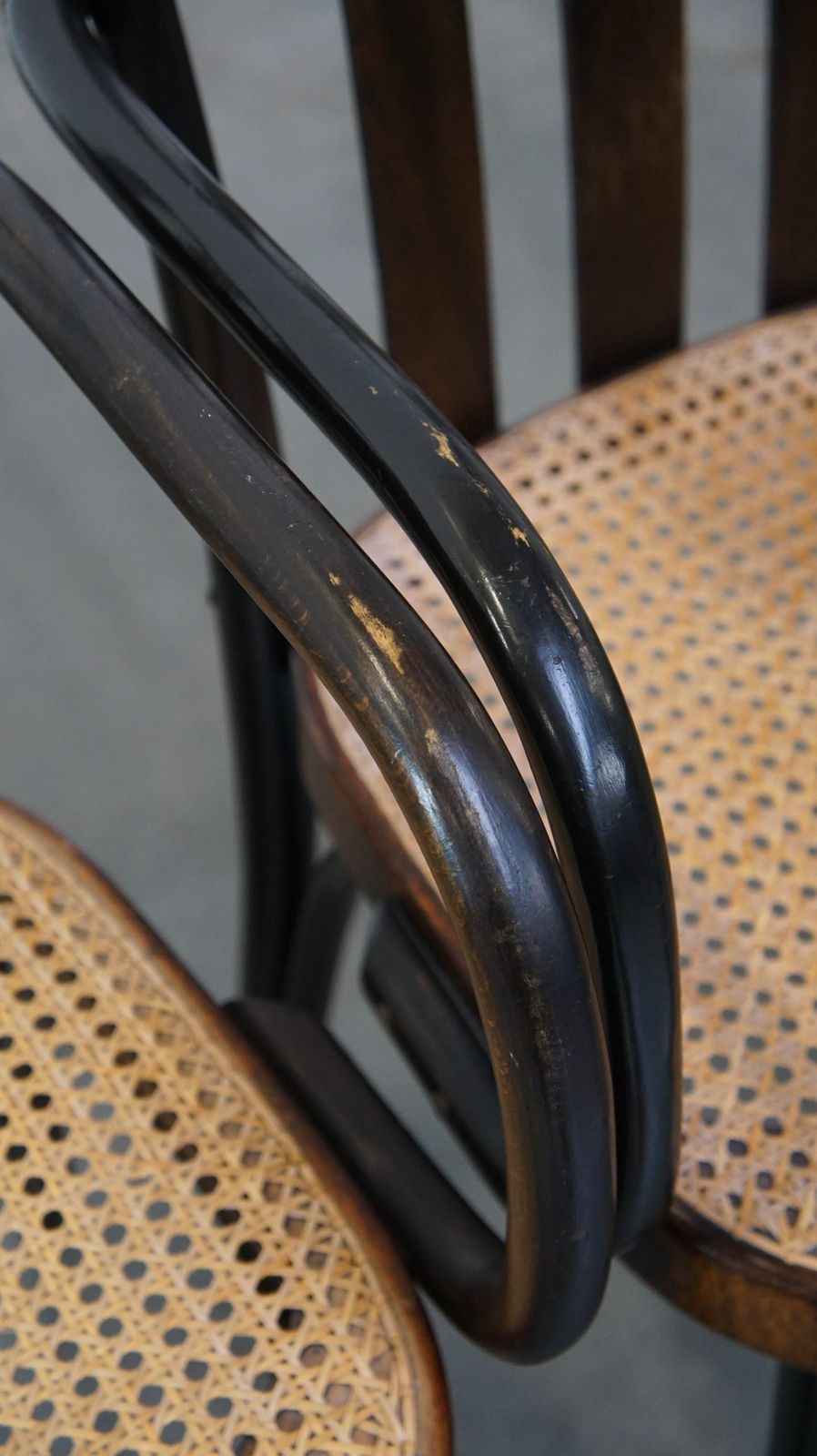 photo buy Set Van 4 Vintage Houten Design Eetkamer /Bistrostoelen Met Rieten Zitting In Thonet Stijl