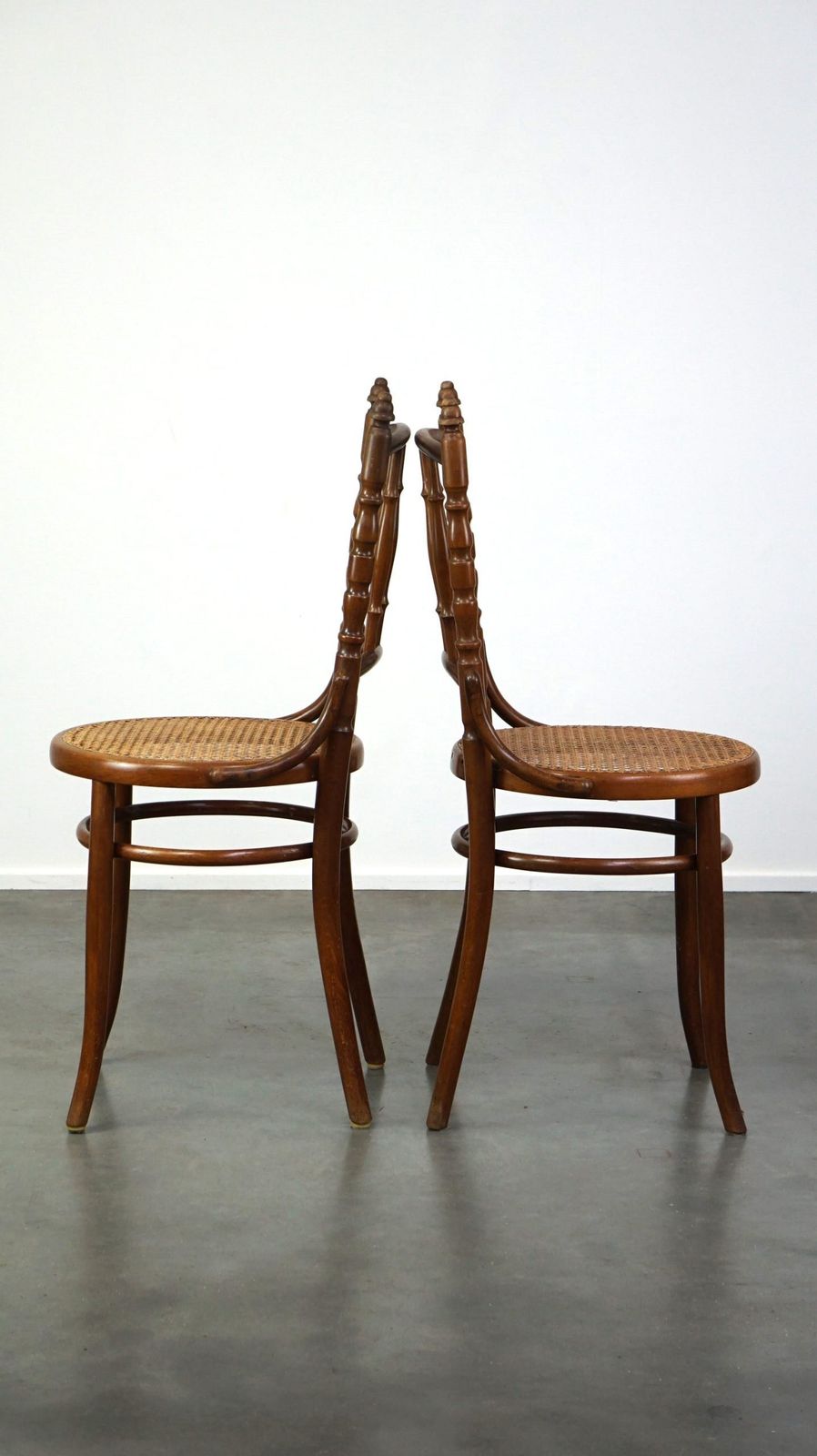 Set Van 4 Vintage Bistrostoelen In Thonet Stijl photo 789.7257