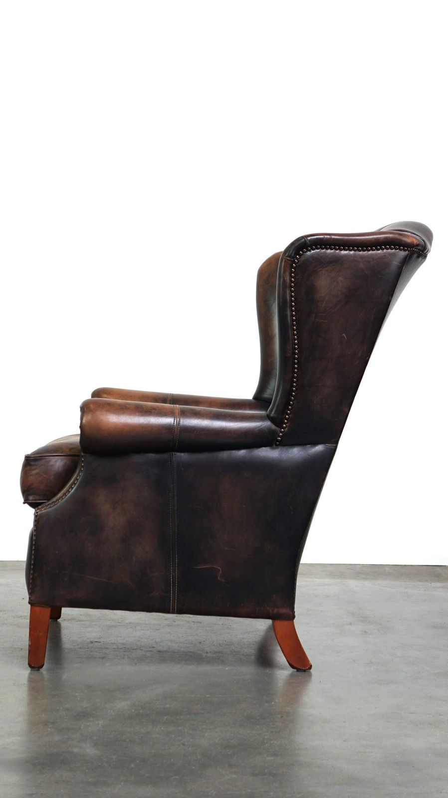 English Style Cowhide Leather Wing Chair With Special Colours And Great Seating Comfort photo vinterior
