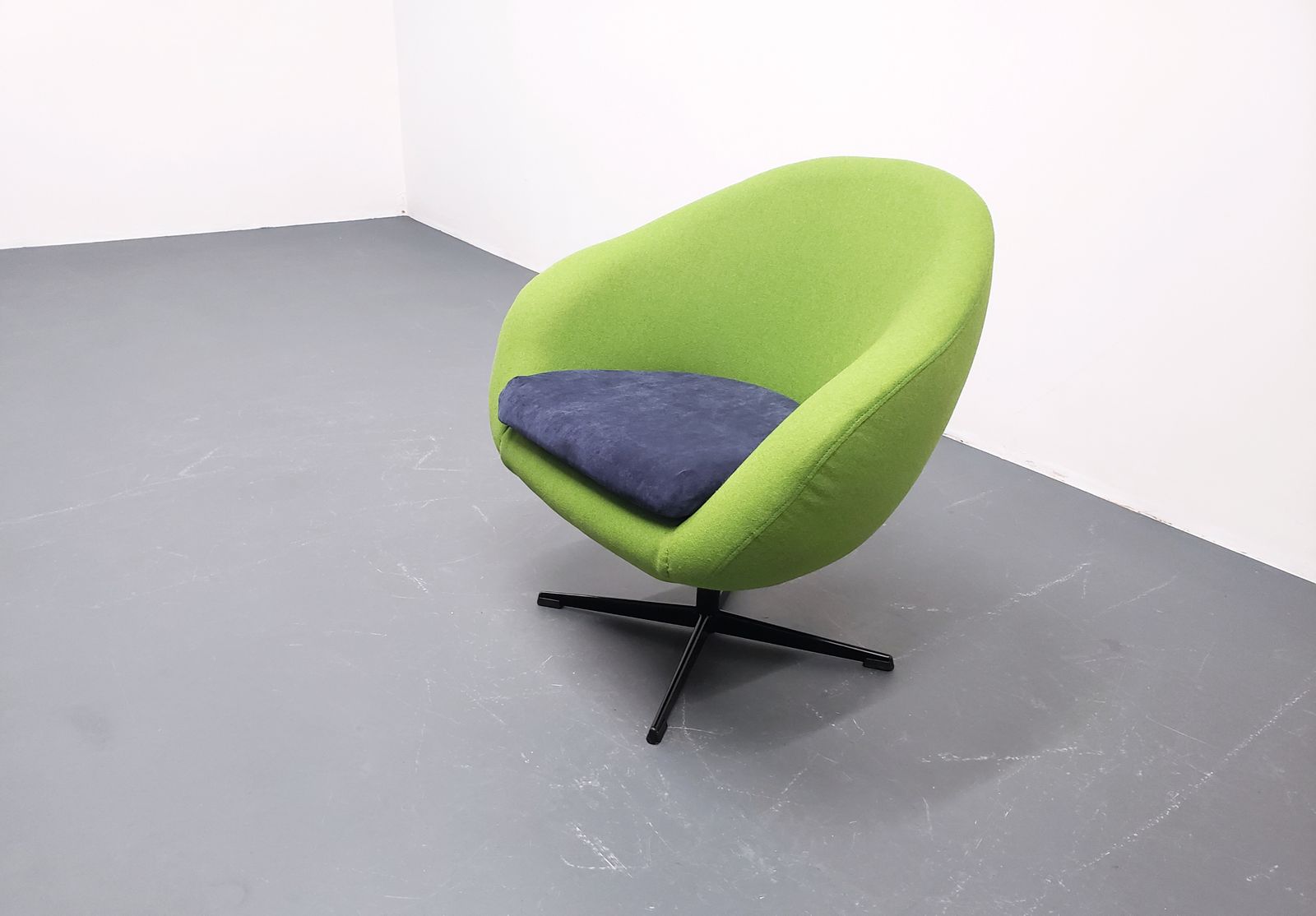 Karl Eric Klote Swivel Egg Chair In Wool photo Furniture