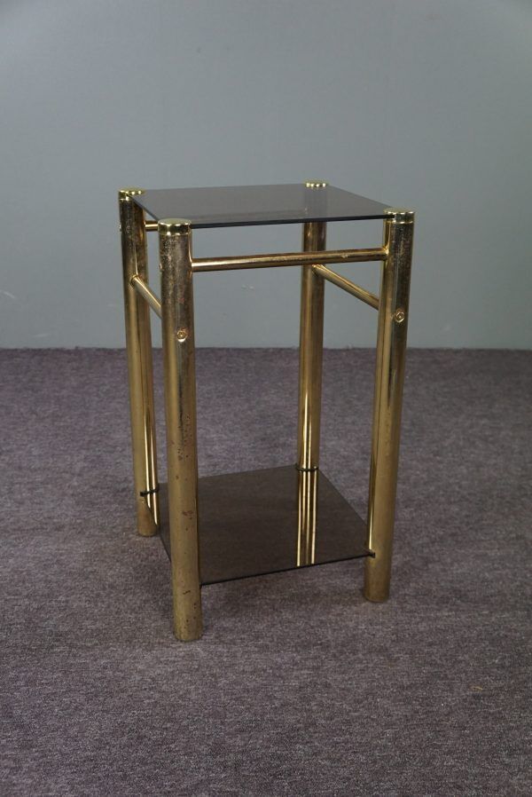 Gouden Hollywood Regency Bijzettafel Met Rookglas, Kolommodel