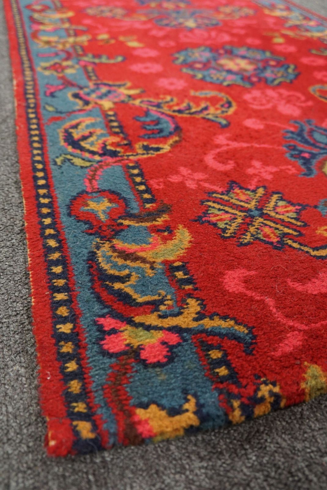Elegant Carpet/Rug With Tassels, A Unique Pattern And Refined Colours, 240 X 70 Cm photo 135.4125
