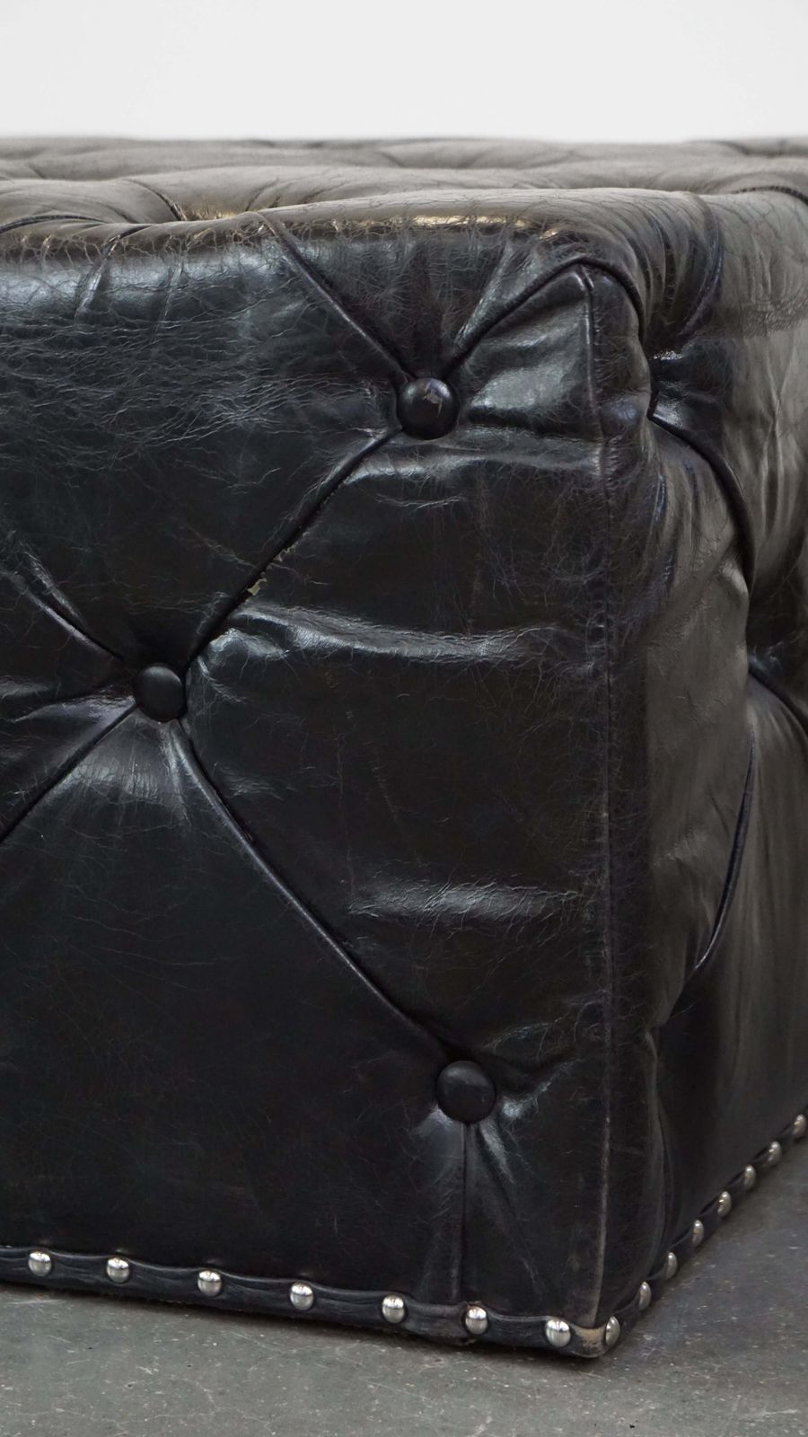 photo furniture Large, Luxurious, Black Square Chesterfield Hocker/Coffee Table Made From Cattle Leather
