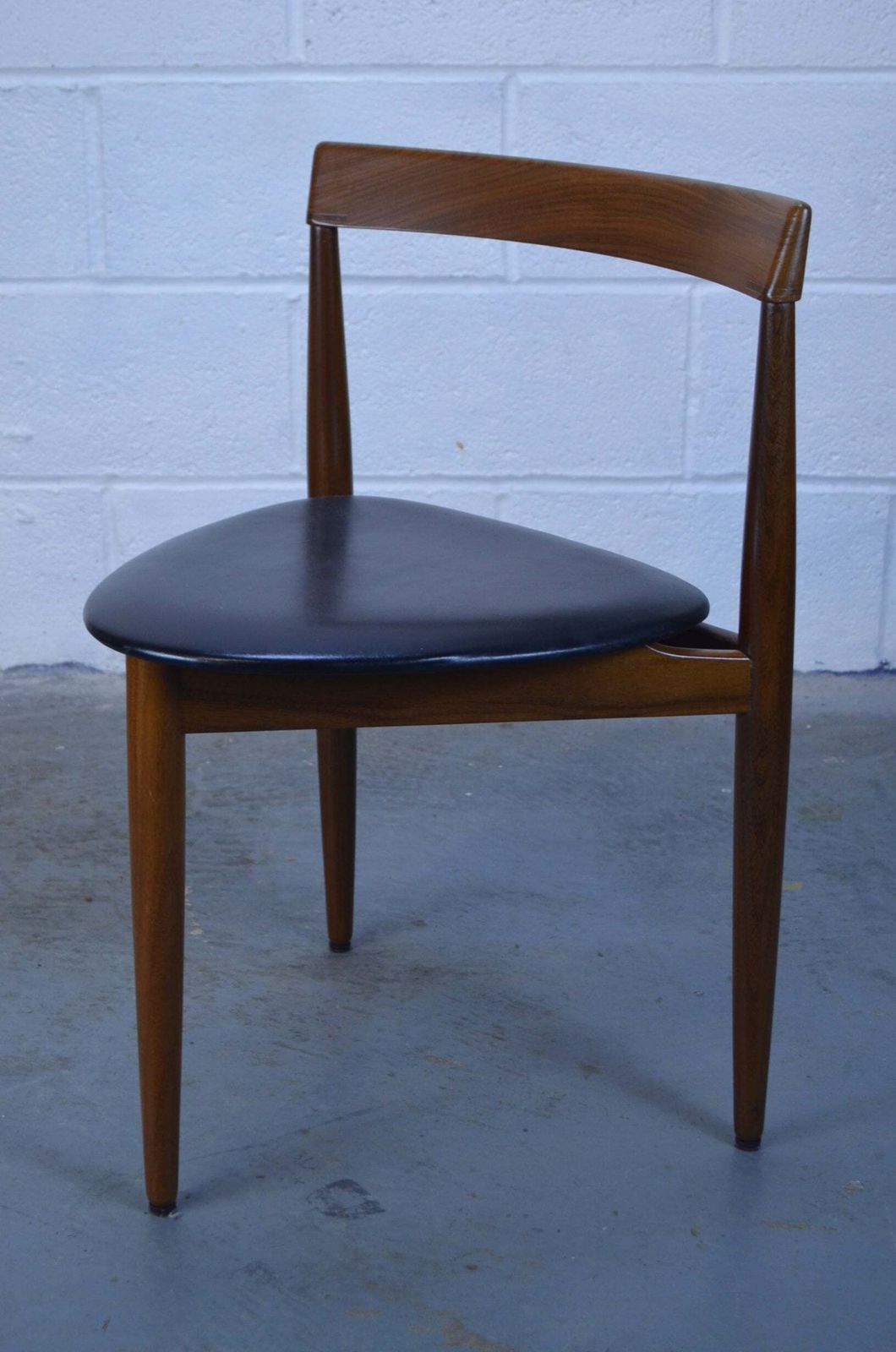Hans Olsen For Frem Rojle Dining Table & Chairs photo vinterior