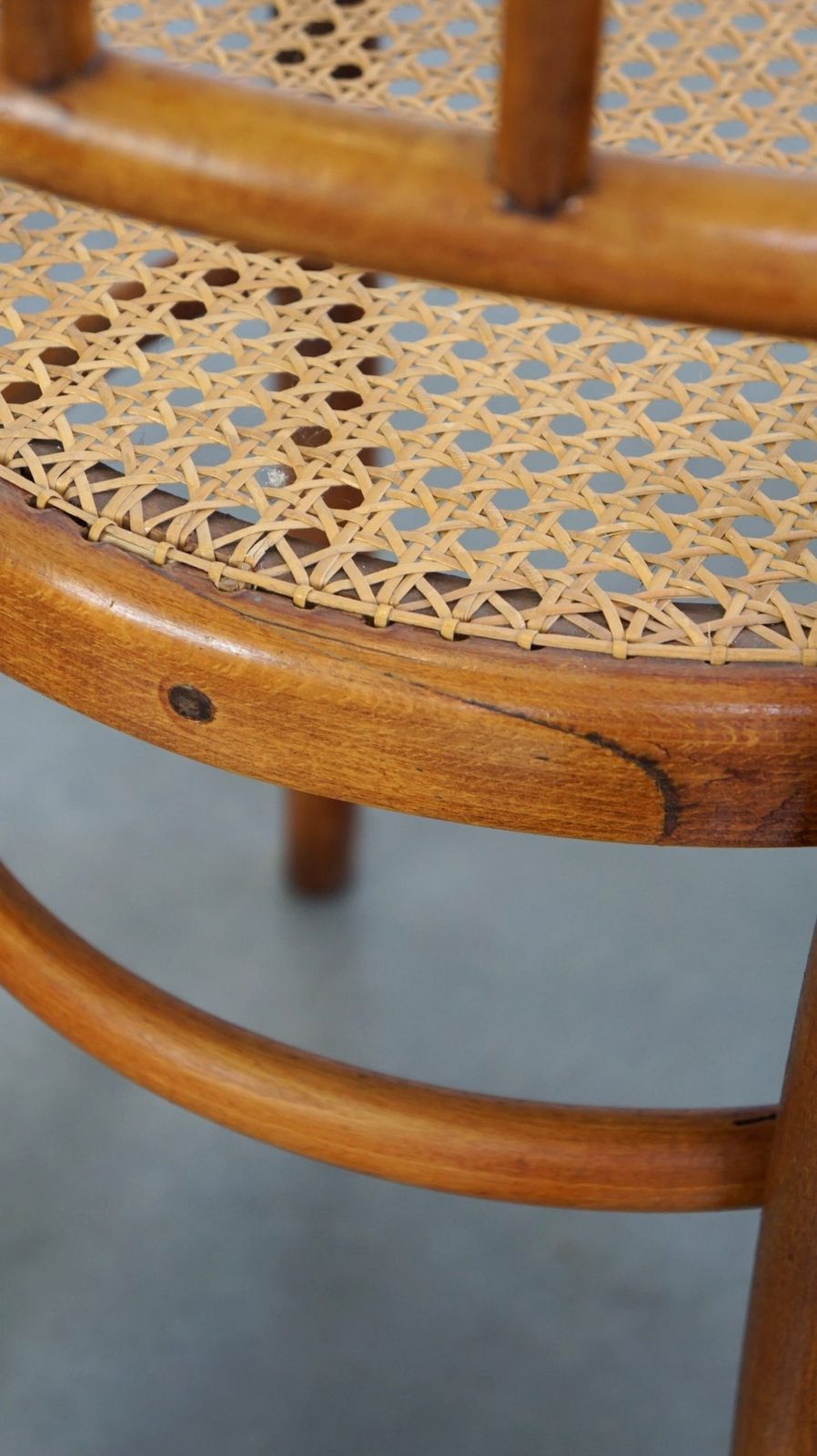 photo vinterior Set Van 4 Antieke Thonet Bistrostoelen Met Een Prachtig Uiterlijk