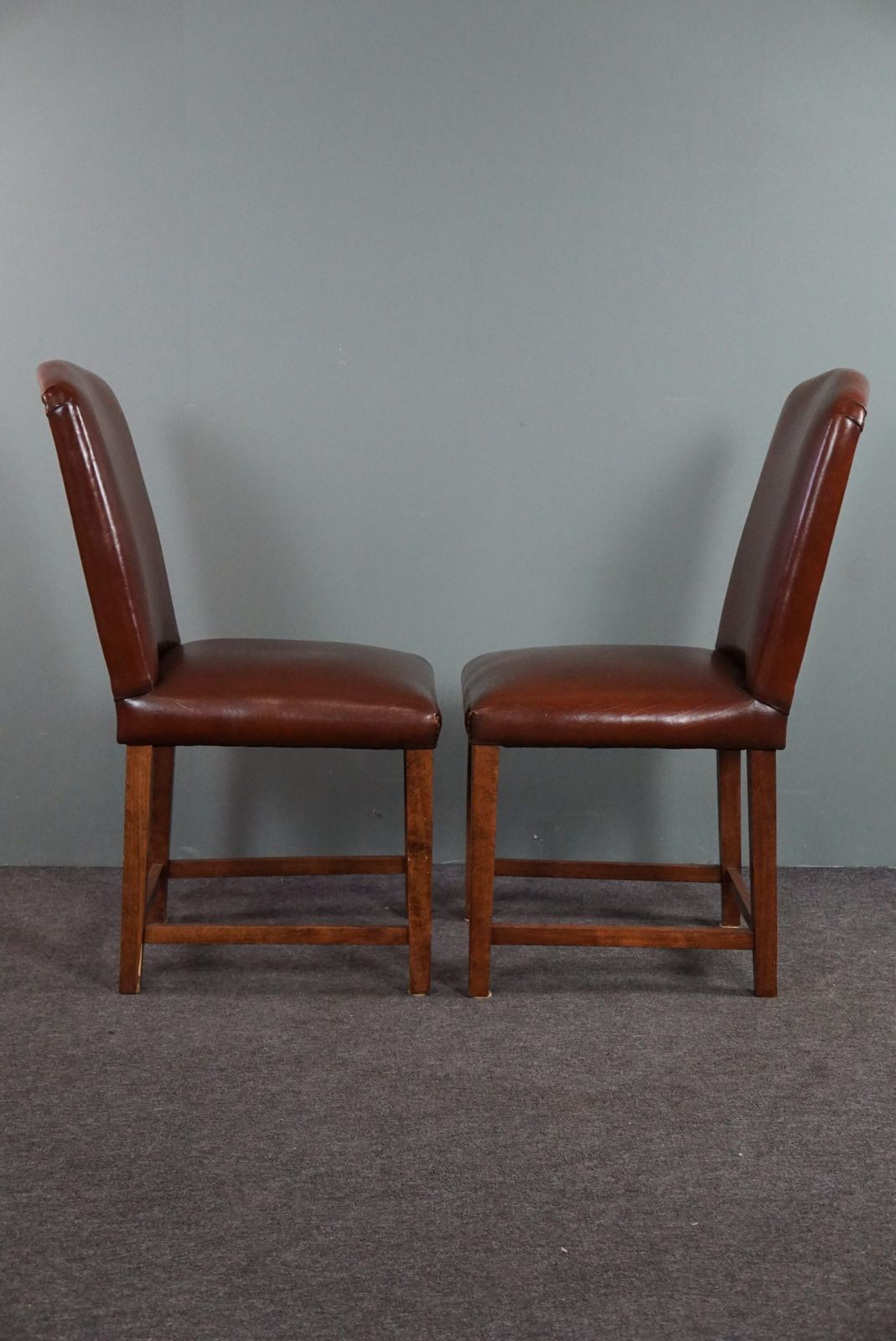 Stevige Set Van 4 Schapenvacht Eetkamerstoelen photo Meubels