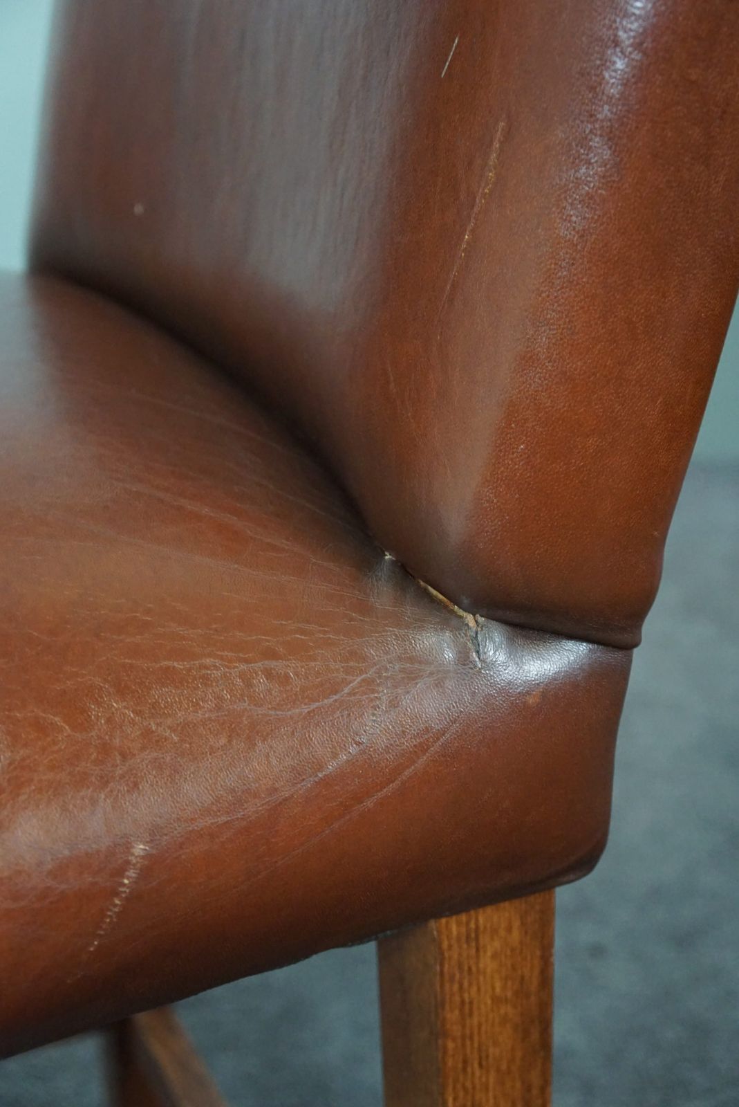 photo vinterior Stevige Set Van 4 Schapenvacht Eetkamerstoelen
