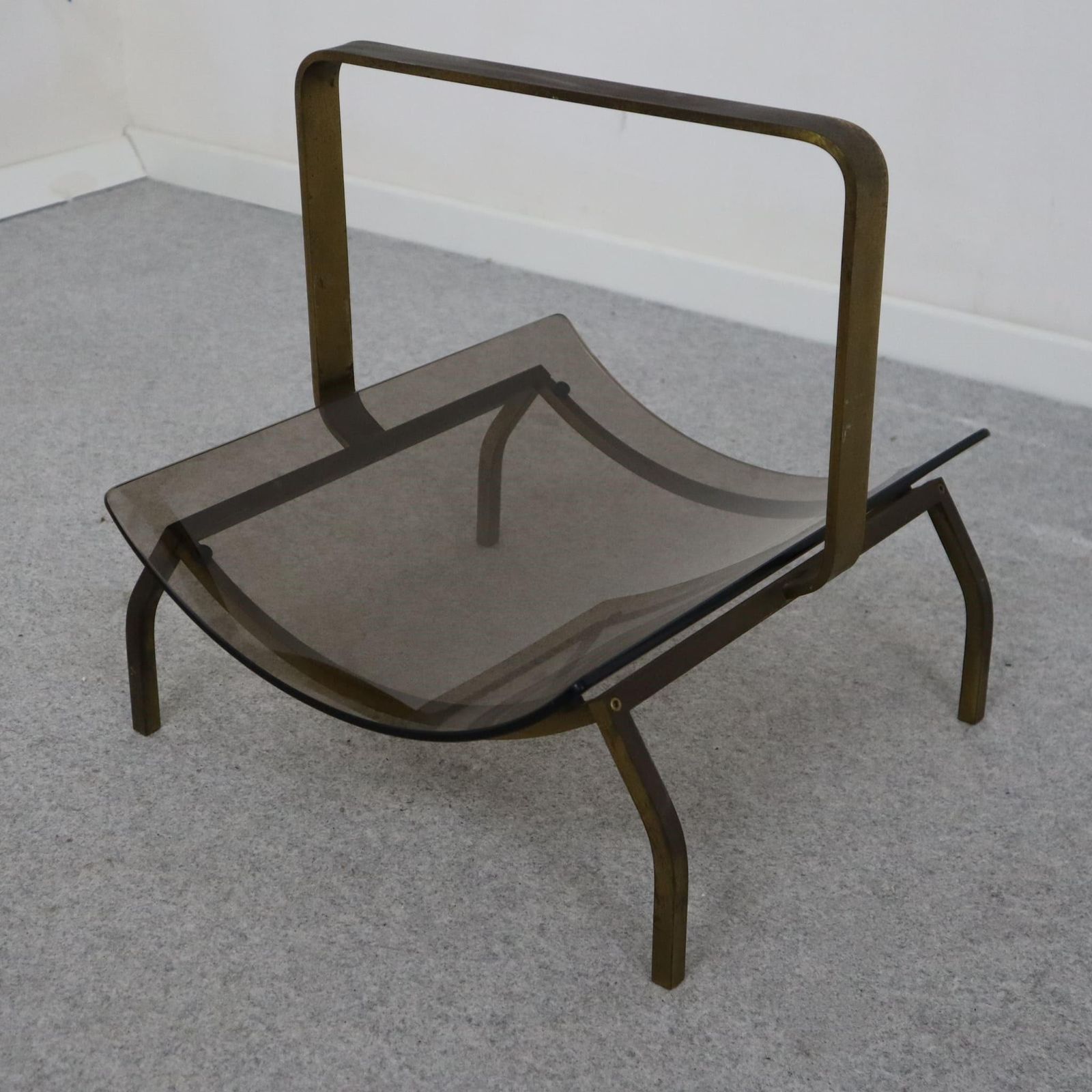 Italian Mid Century Modern Brass Magazine Rack Holder Fontana Arte, 1960s photo furniture