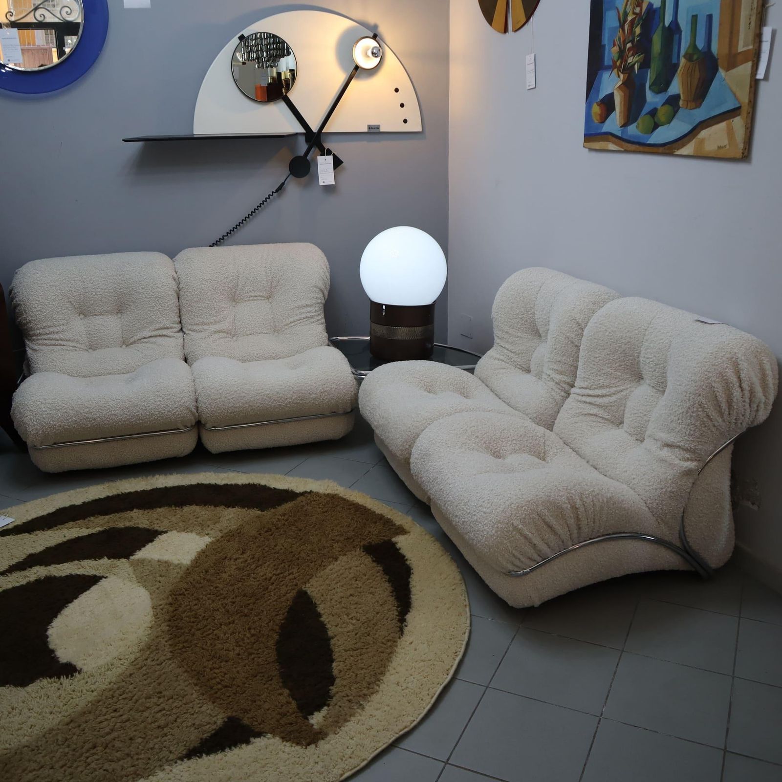 photo vinterior Mid Century Modern White Boucle Lounge Chair 'Corolla' By I.P.E. Italy, 1970s
