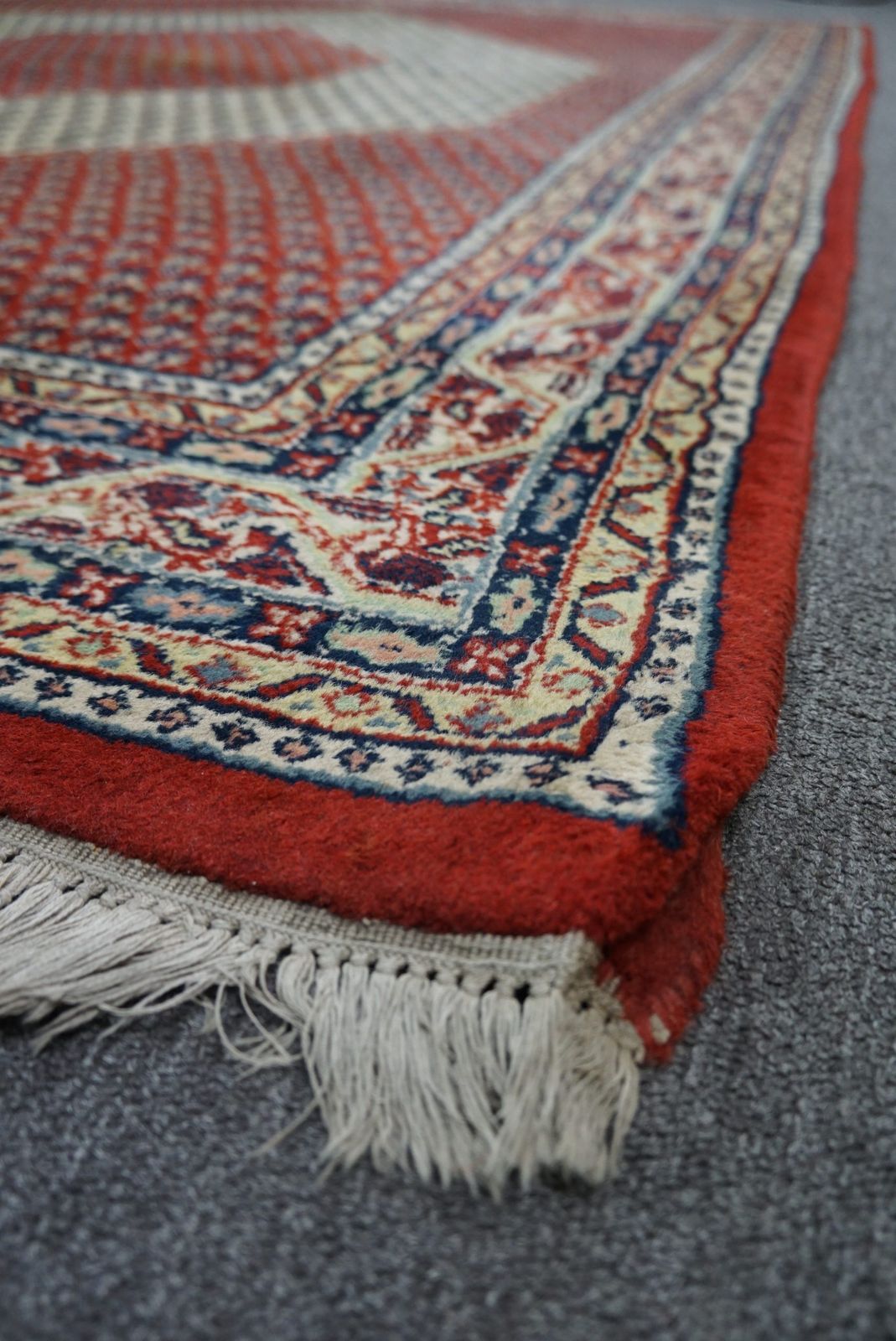Hand Knotted Sturdy Rug With Beautiful Colors, 167 X 145 Cm photo Textiles