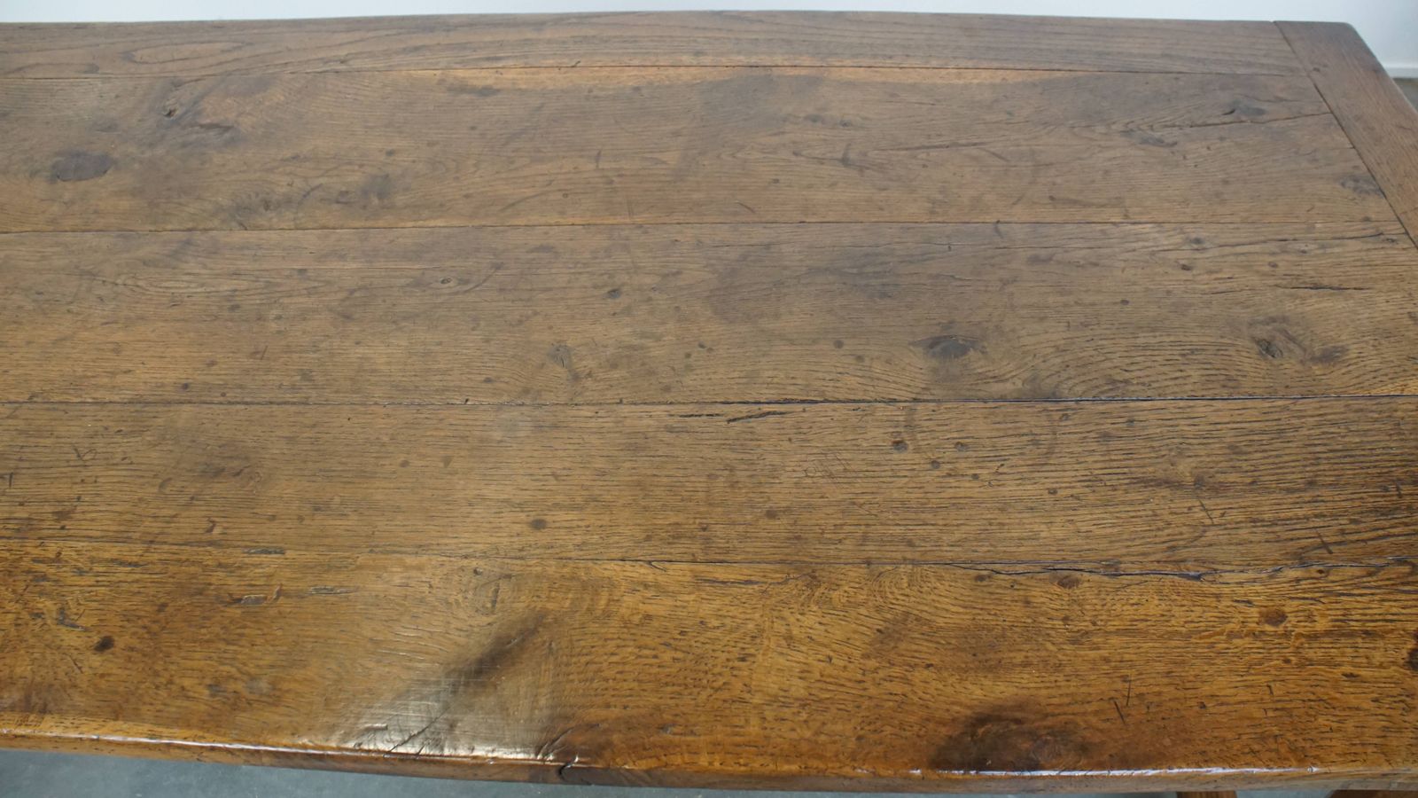 Antieke Franse Boerentafel Van Eiken Met 2 Lades En Authentieke Details photo vintage