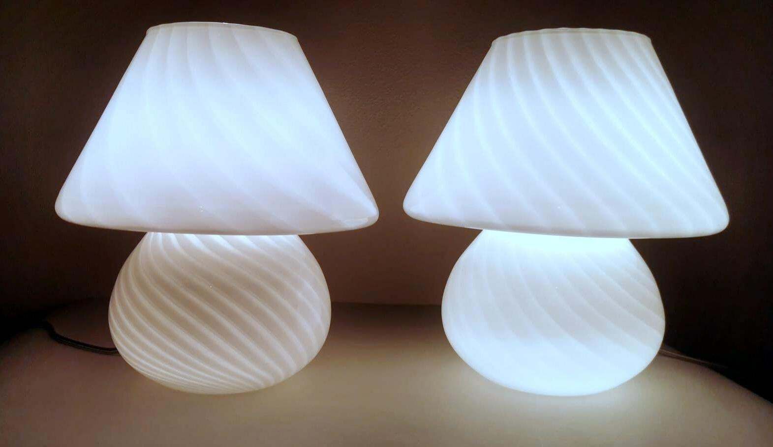 Murano Venini Style Pair Of Mushroom Shaped Opal Glass Spiral Lamps photo 1098.0
