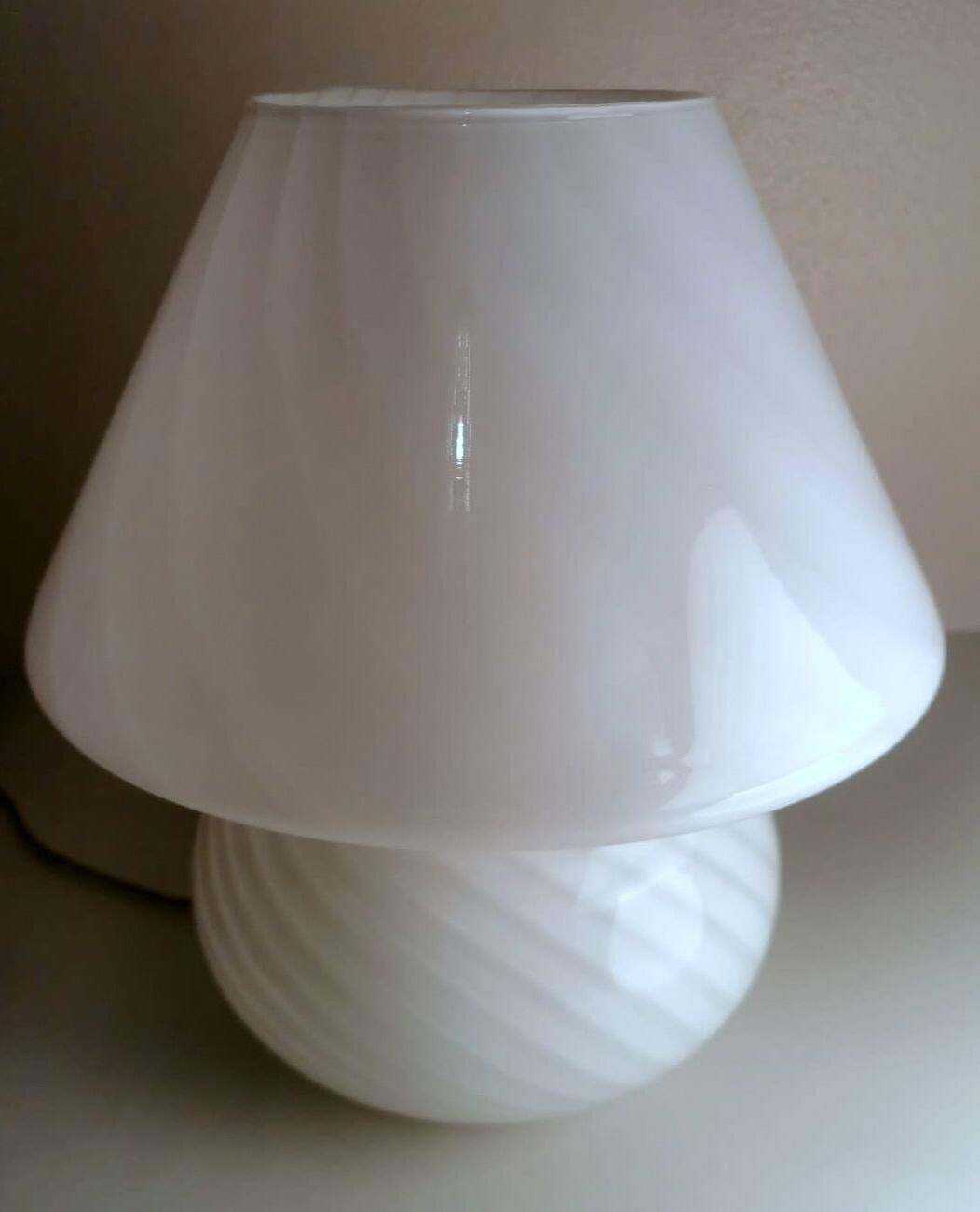Murano Venini Style Pair Of Mushroom Shaped Opal Glass Spiral Lamps photo vintage