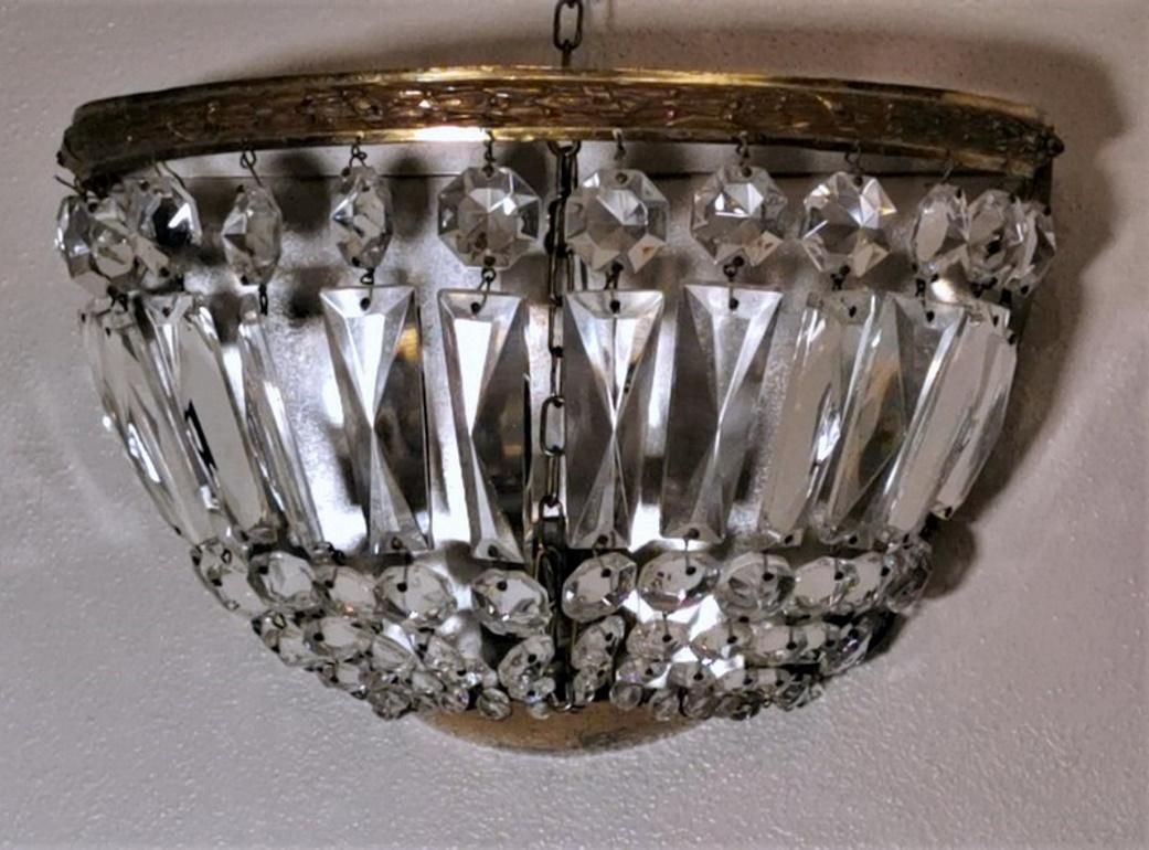 Louis XVI Style French Wall Sconce In Gilt Brass And Crystal photo Lighting