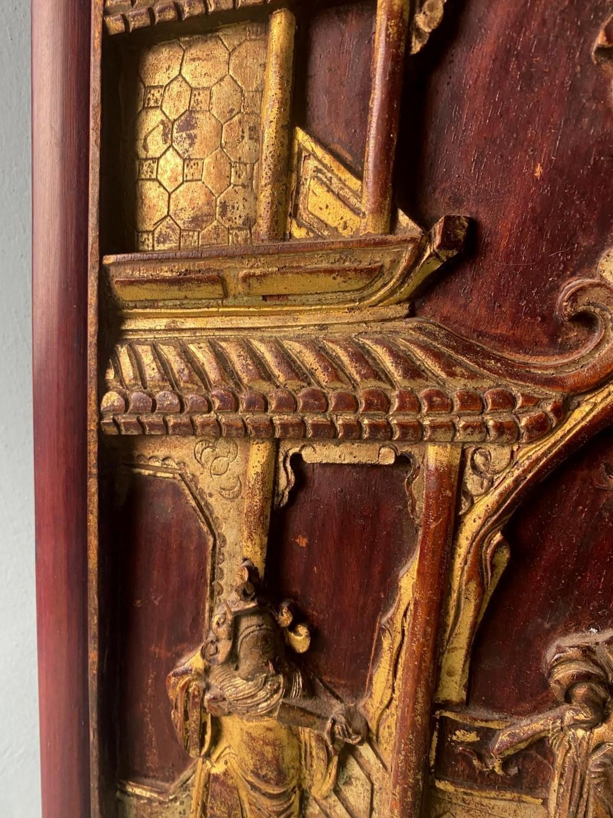 972.0 Qing Dynasty Exquisite Chinese Wooden Panel With Raised Figures Gold Leaf (N.2) photo
