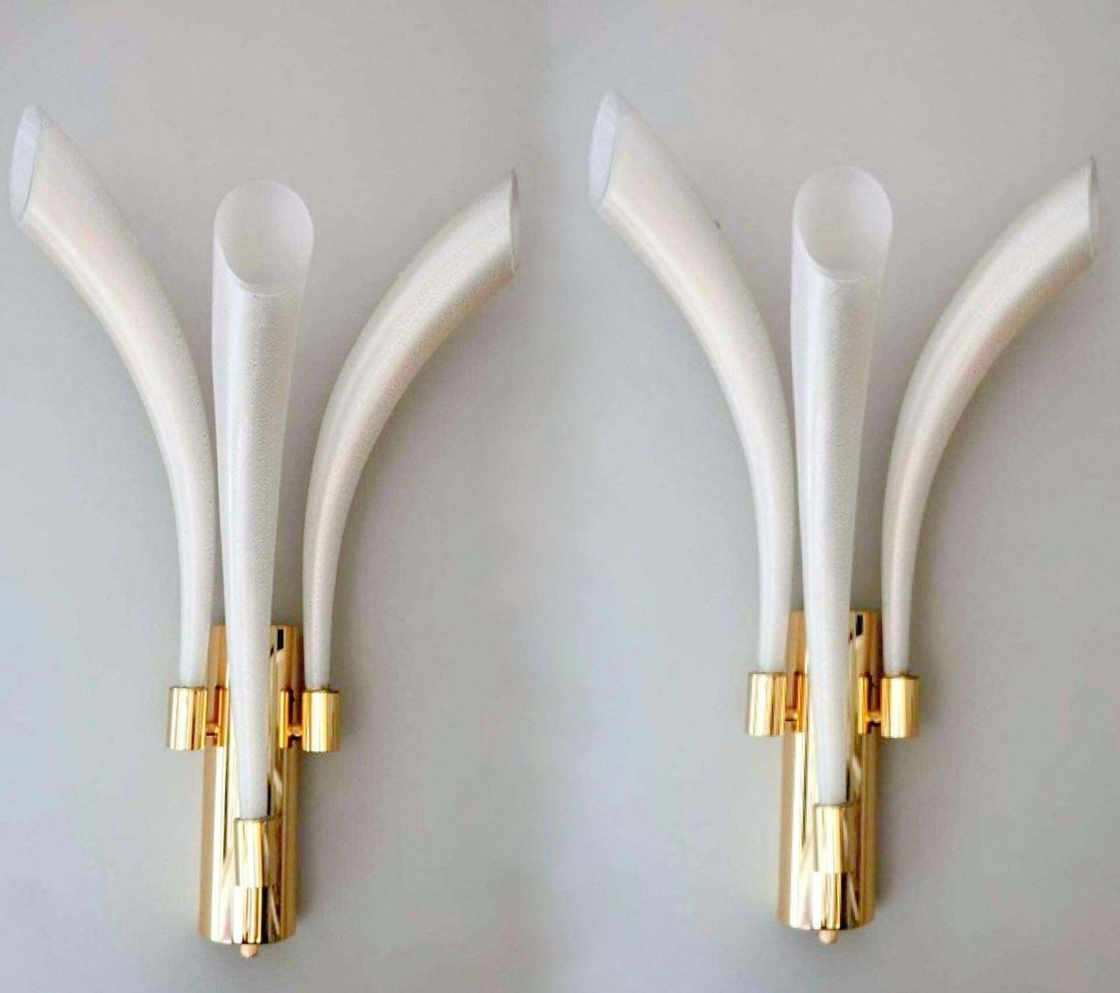 Barovier & Toso Pair  Sconces Mod. "Fireworks" Murano Glass Opaline With Gold photo furniture