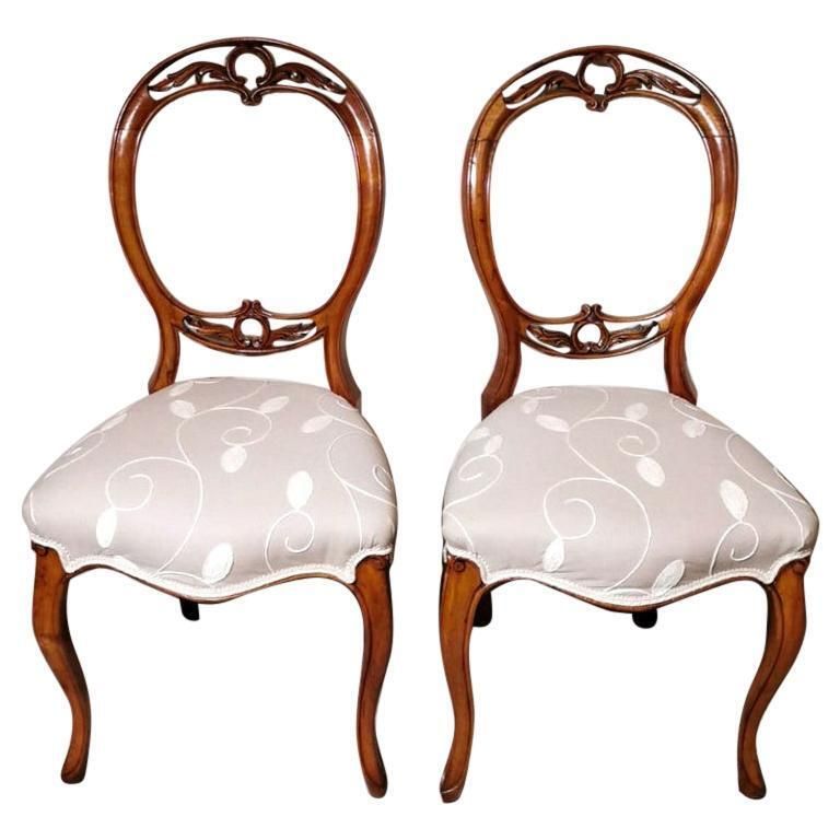 Victorian English Walnut Pair Of Chairs With Balloon Back