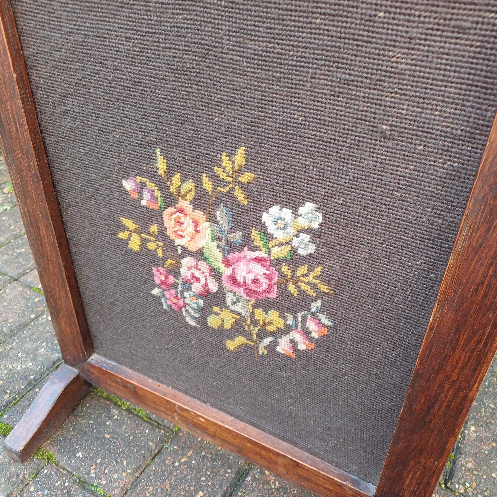 Pretty Vintage Solid Oak Fire Screen With Brown Still Life Tapestry photo vintage