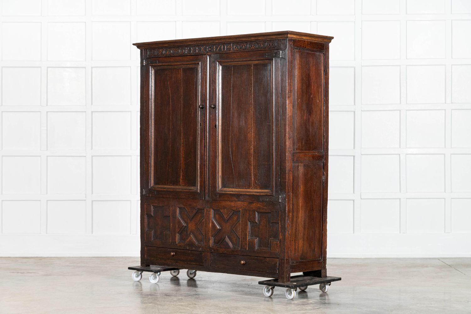 Large English Early 18thc Oak Cabinet photo vinterior