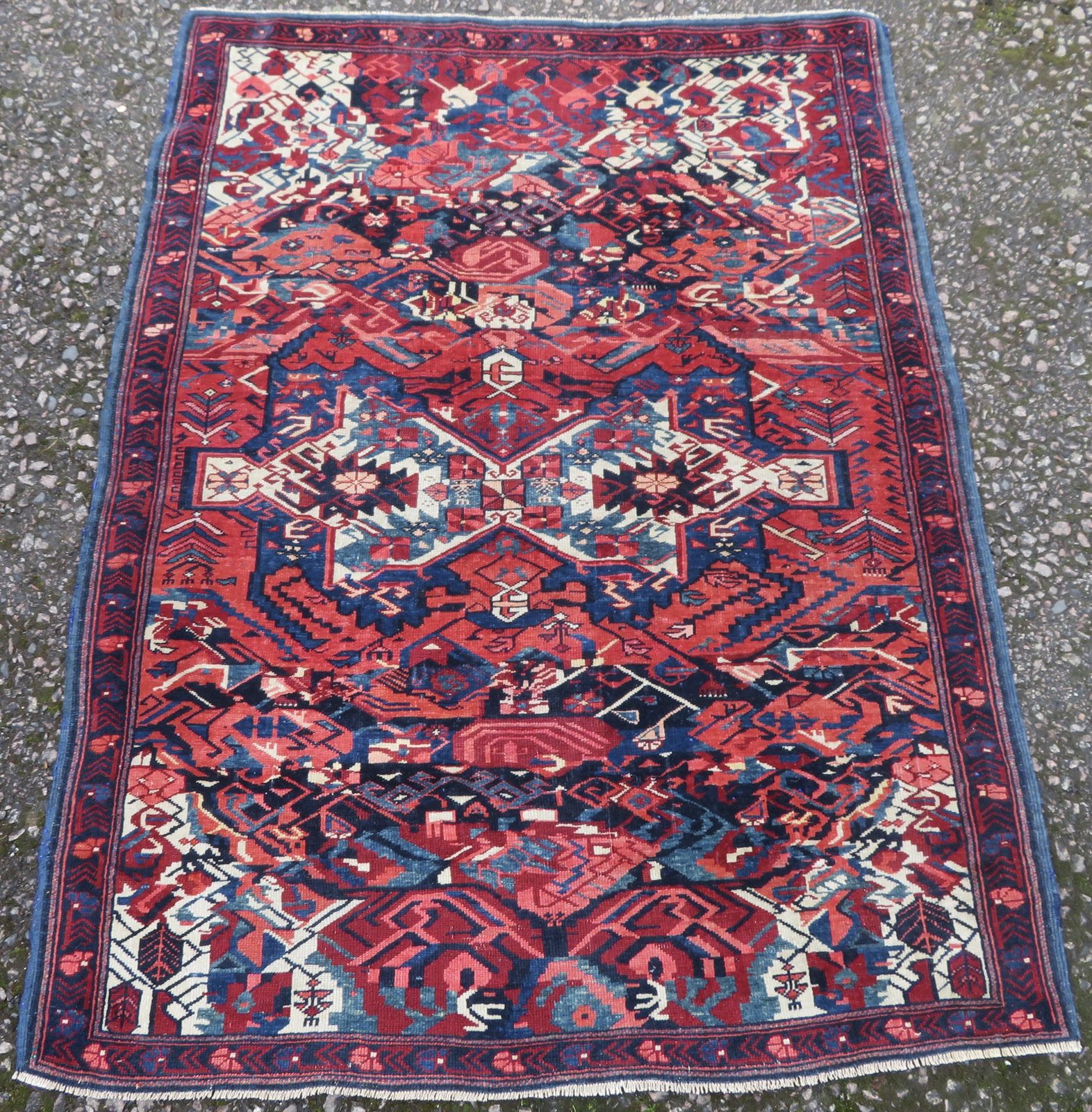 Fascinating Archaic Antique Caucasian Kuba Rug. 156cm X 115cm. photo furniture