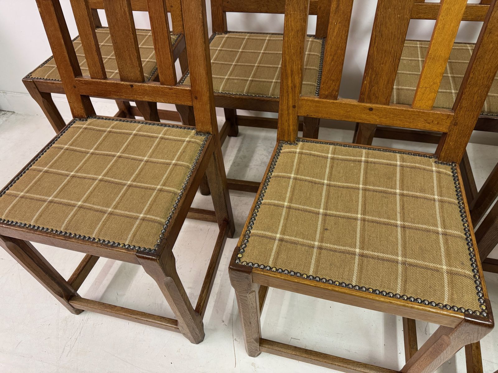 Set Of Seven Arts And Crafts Oak Dining Chairs photo 1895.0