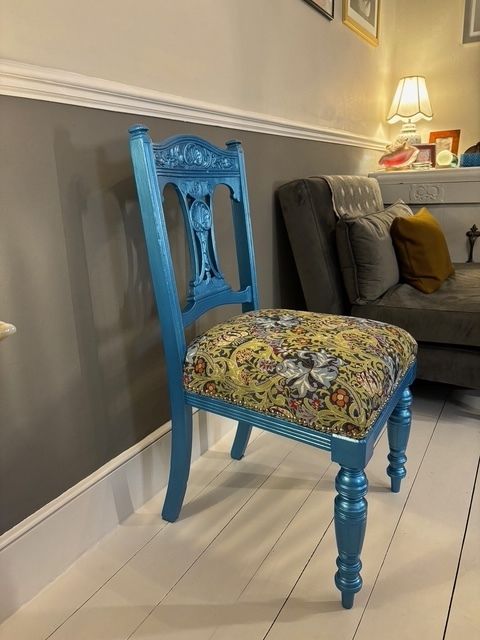 Beautifully Restored Victorian Salon Chair photo for sale